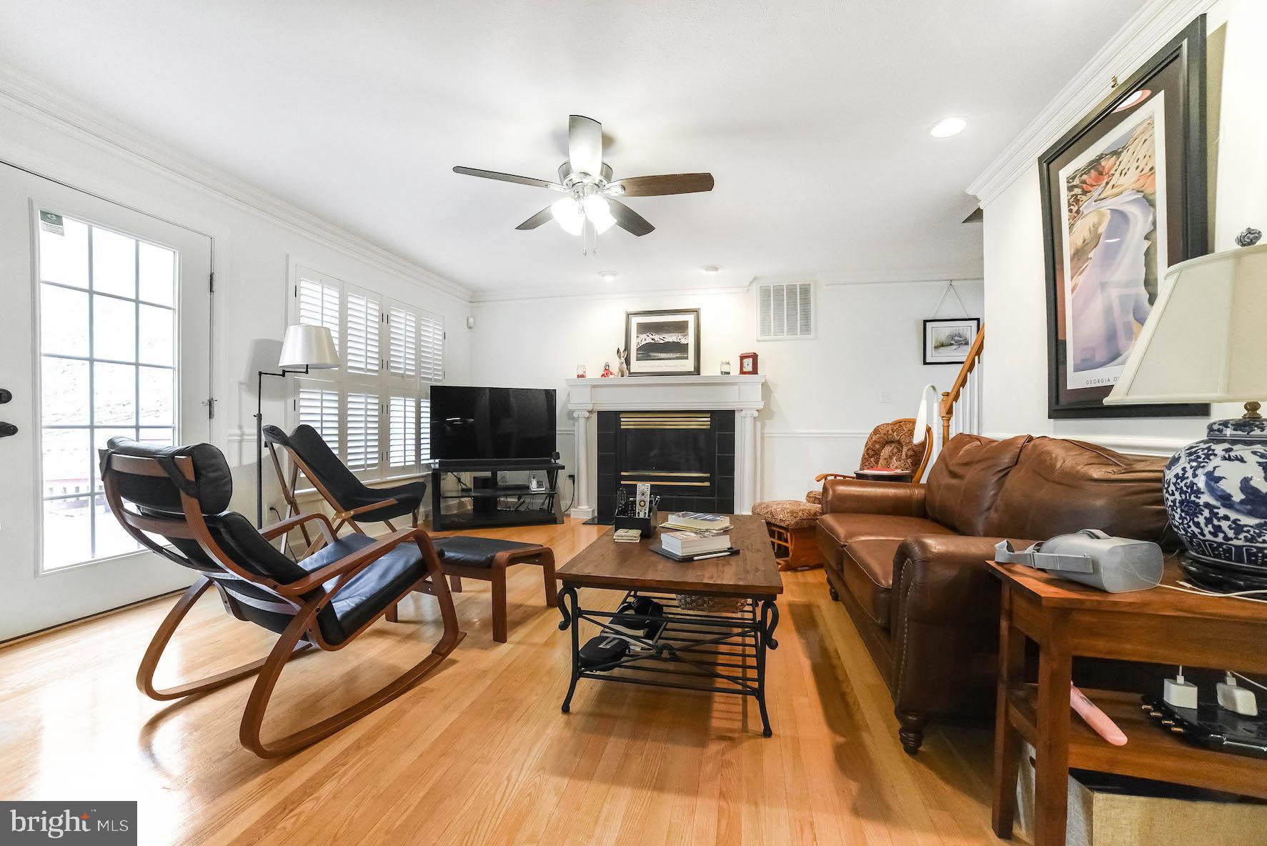 CHESTNUT HILLS - Residential