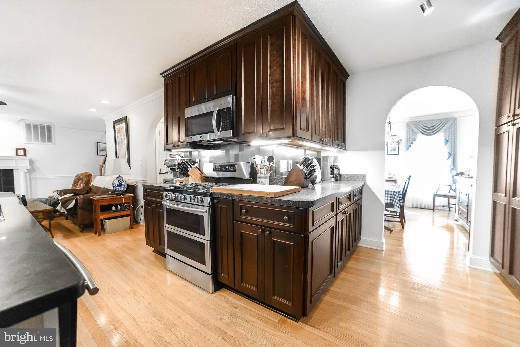 CHESTNUT HILLS - Residential