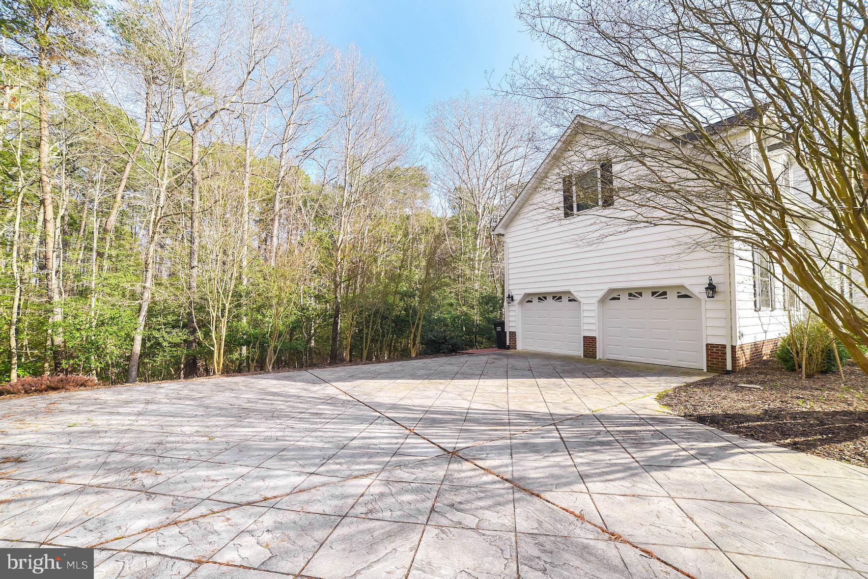 CHESTNUT HILLS - Residential