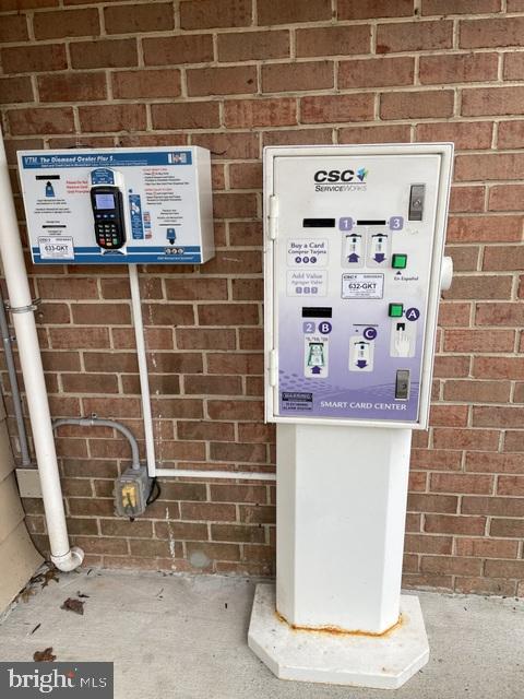 NORTHSIDE TOWNHOUSE APARTMENTS - Residential Lease