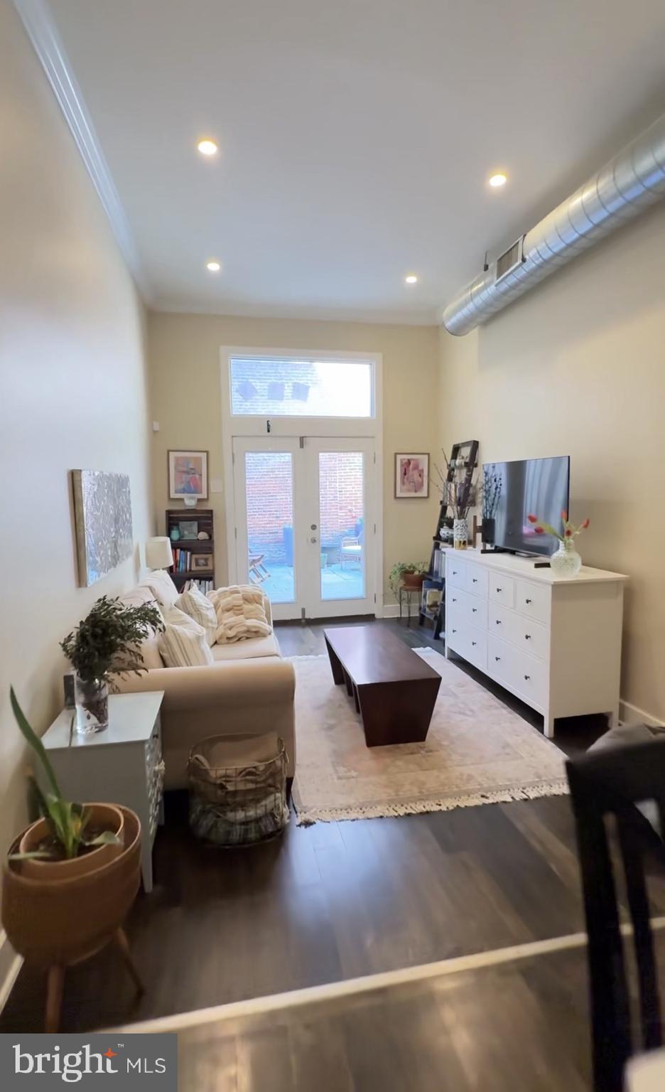 142 N 2ND STREET 1B