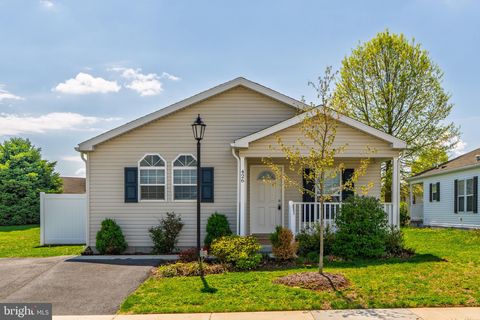 Mobile Home For Sale - 426 Eastwood Lane<br/> LANCASTER, PA 17601