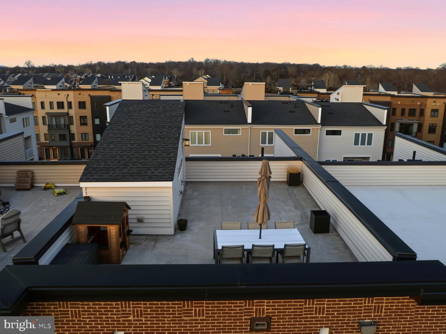 43182 MONGOLD SQUARE