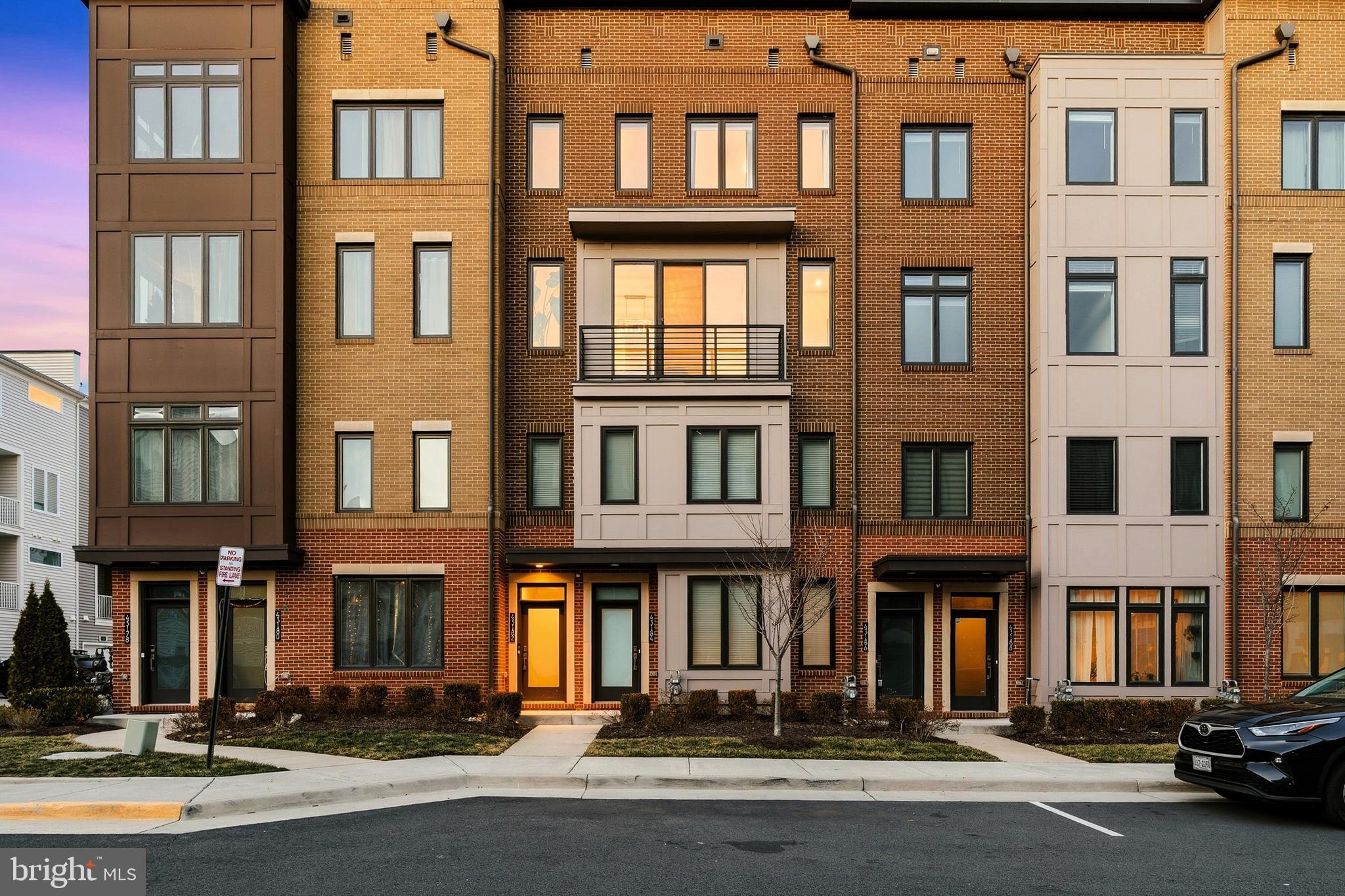 43182 MONGOLD SQUARE