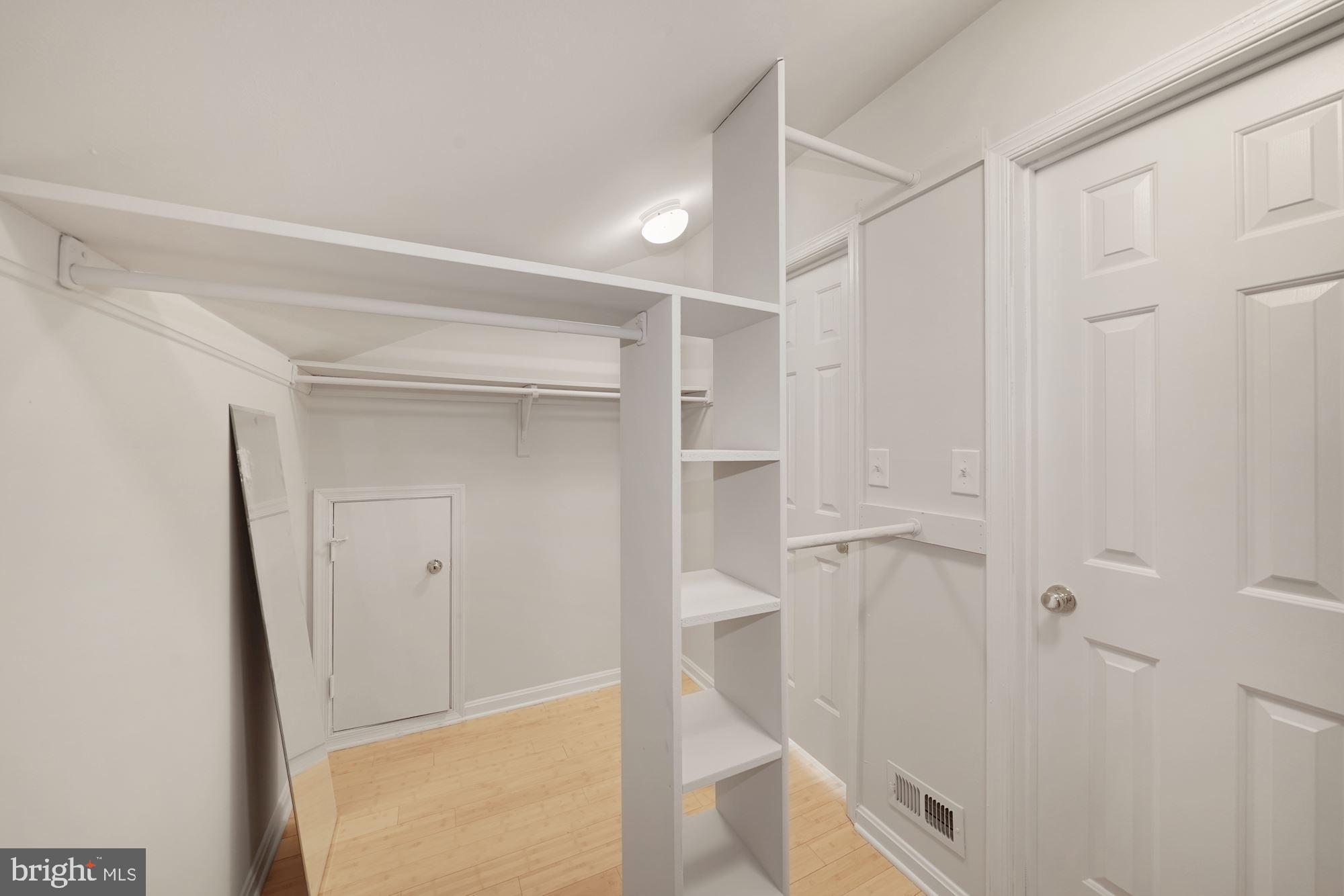 HALLOWELL - Residential