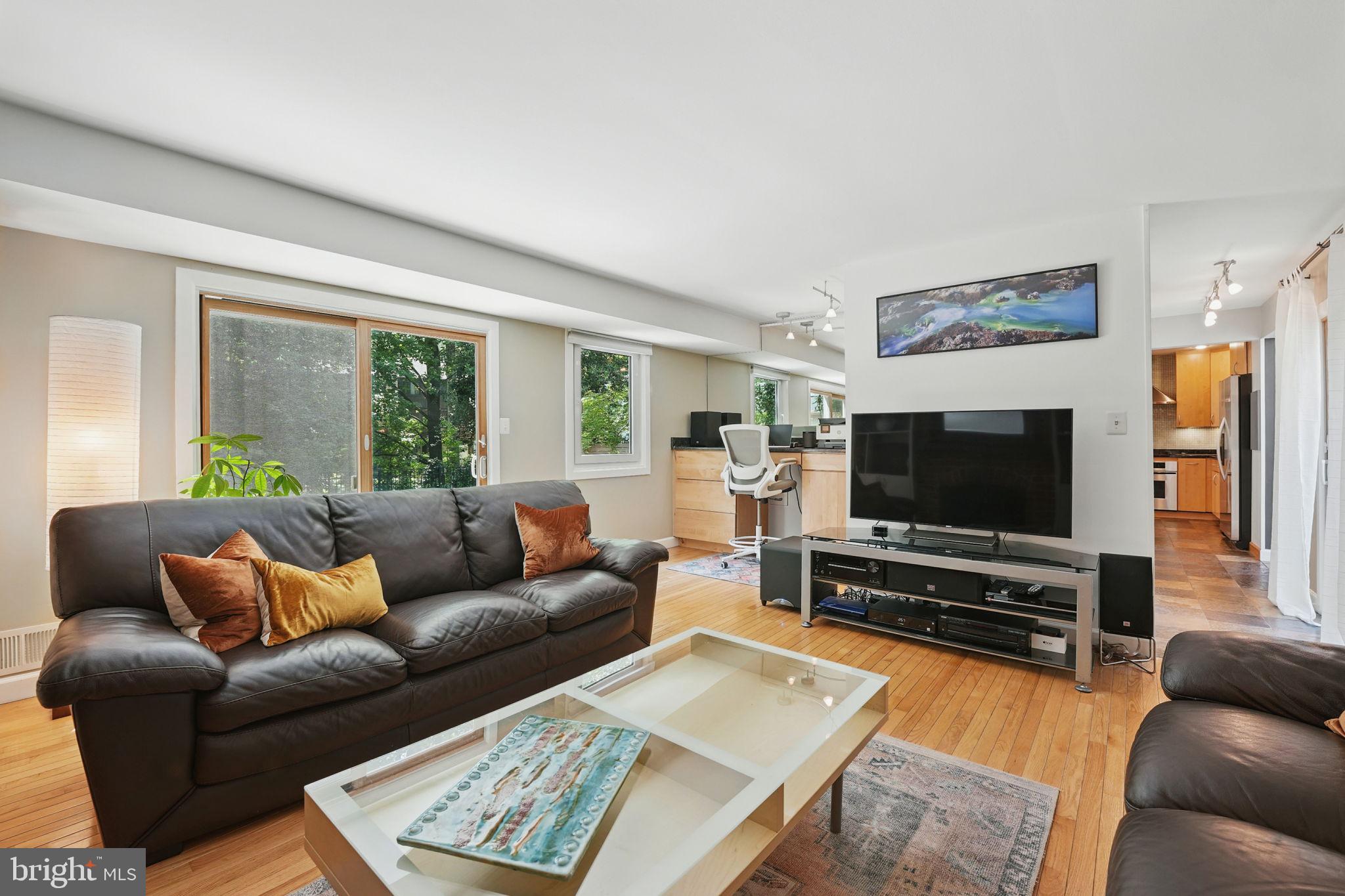 FOX MILL WOODS - Residential