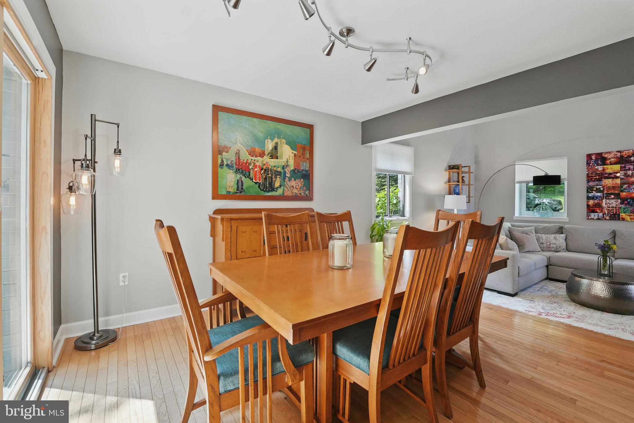 FOX MILL WOODS - Residential