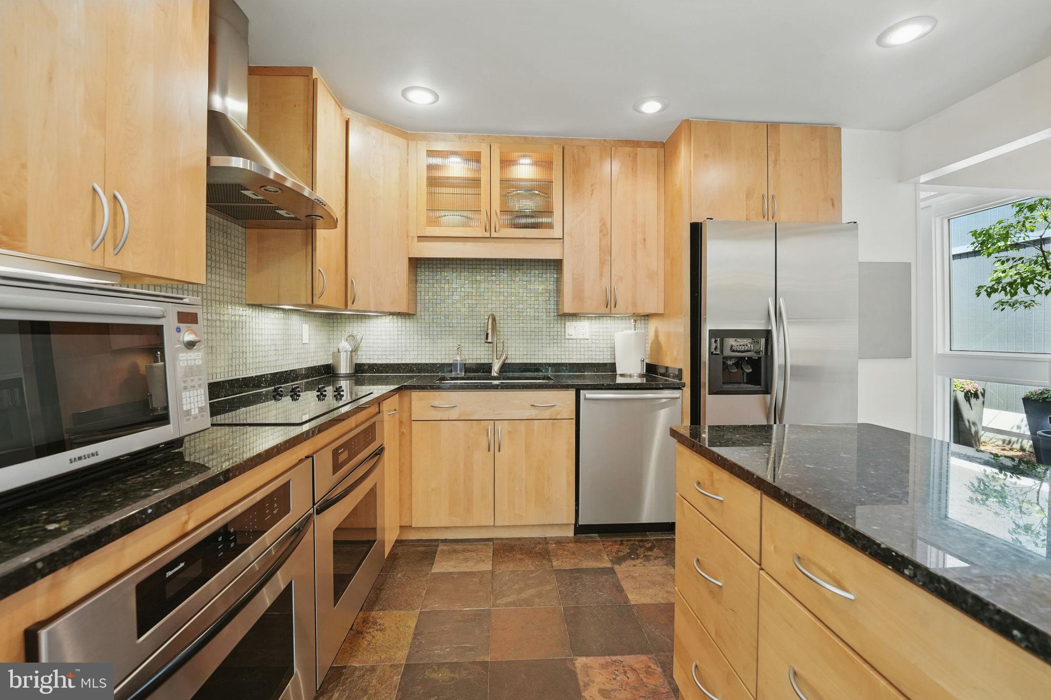 FOX MILL WOODS - Residential