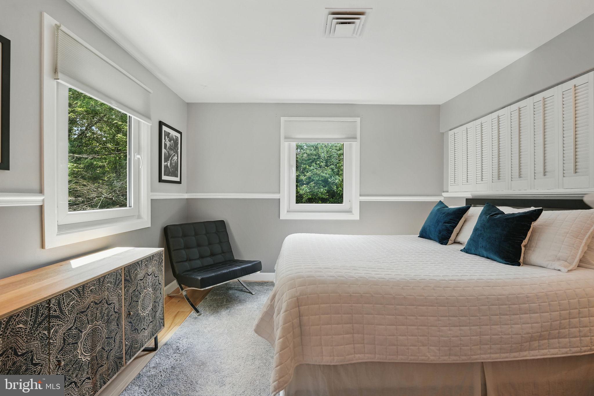 FOX MILL WOODS - Residential