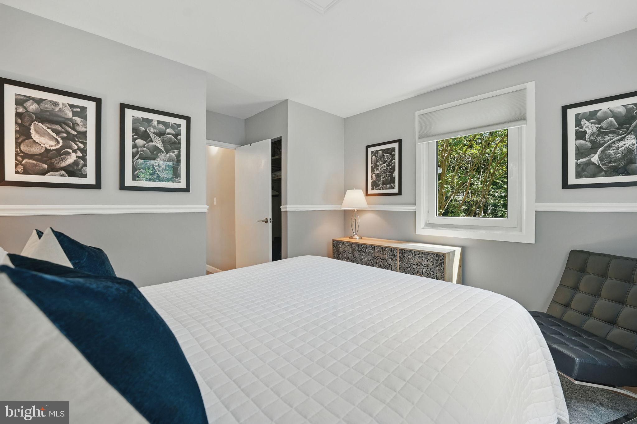 FOX MILL WOODS - Residential