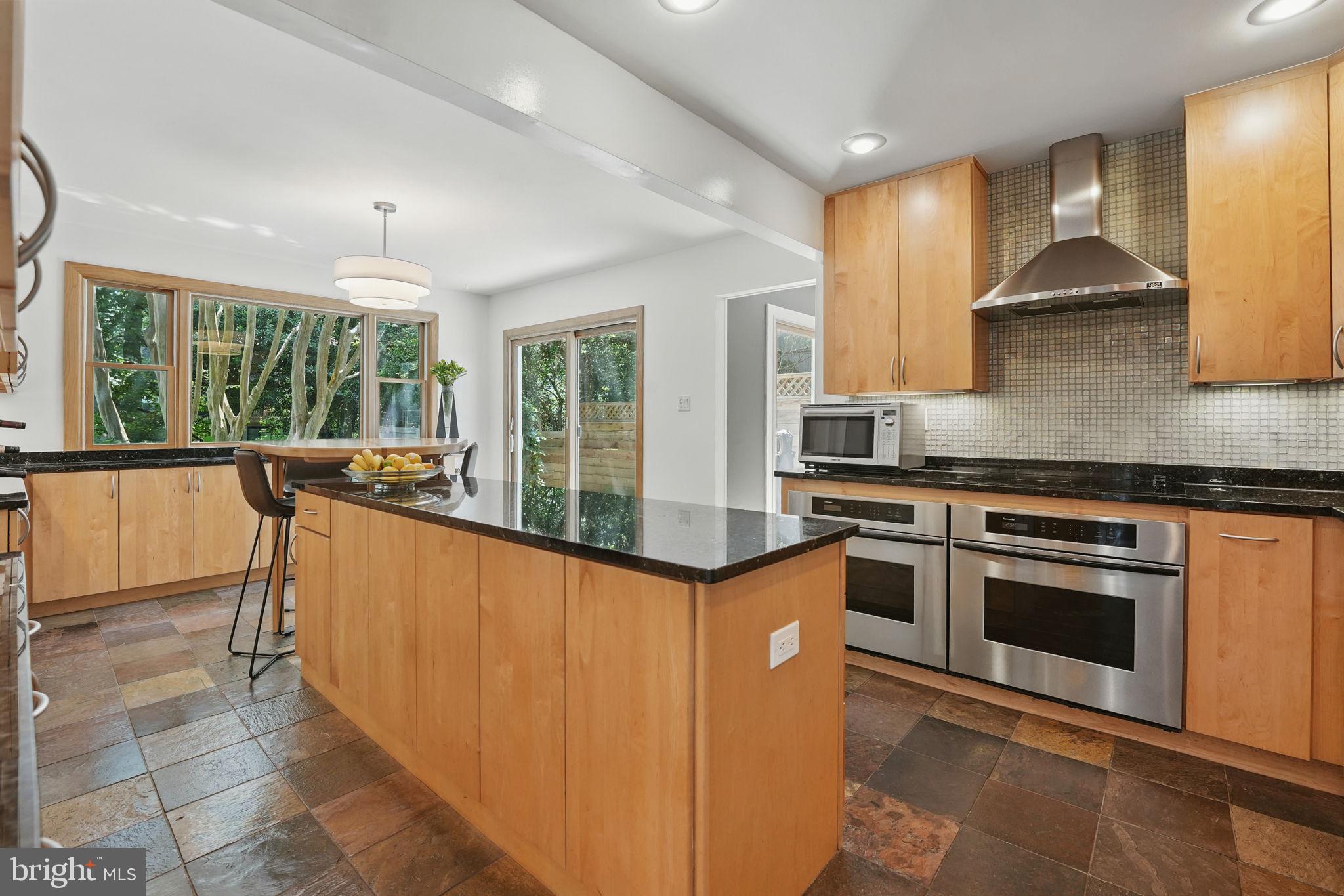 FOX MILL WOODS - Residential