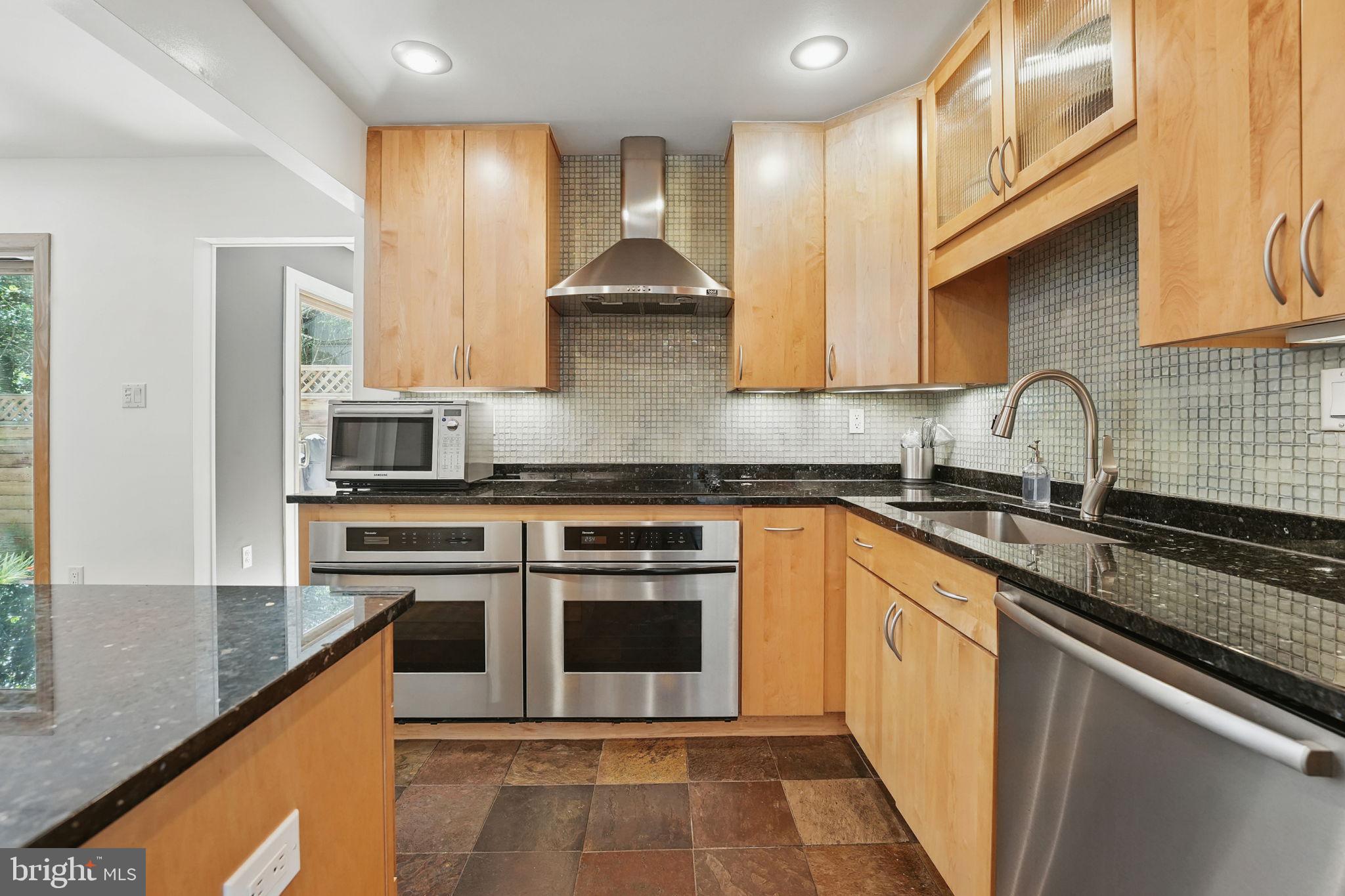 FOX MILL WOODS - Residential