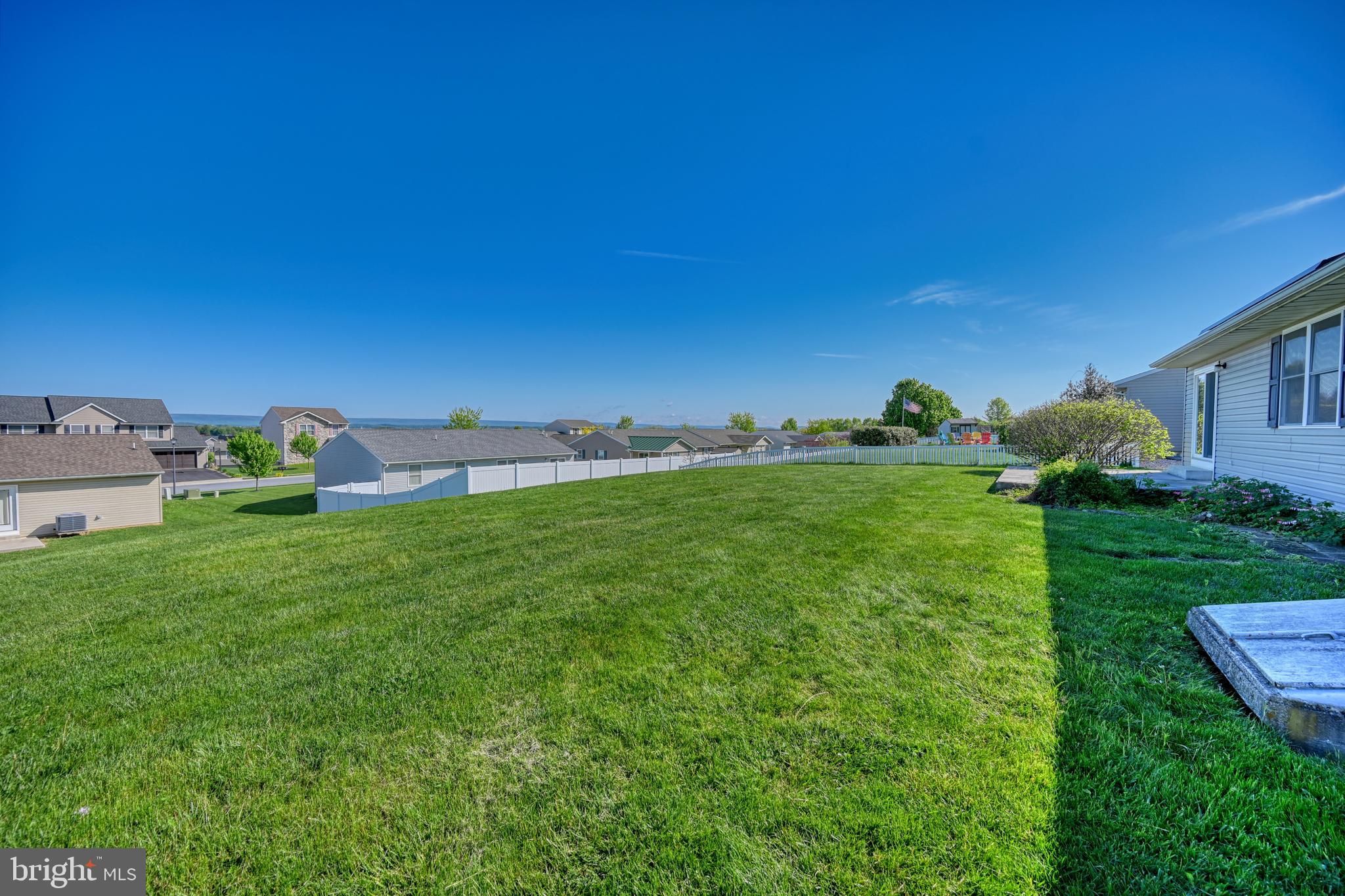 NEWBURG VILLAGE - Residential