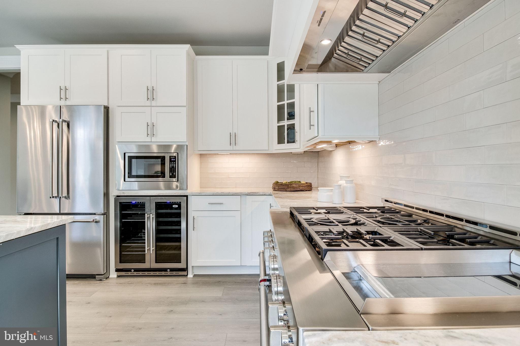 CHURCHILL - Residential