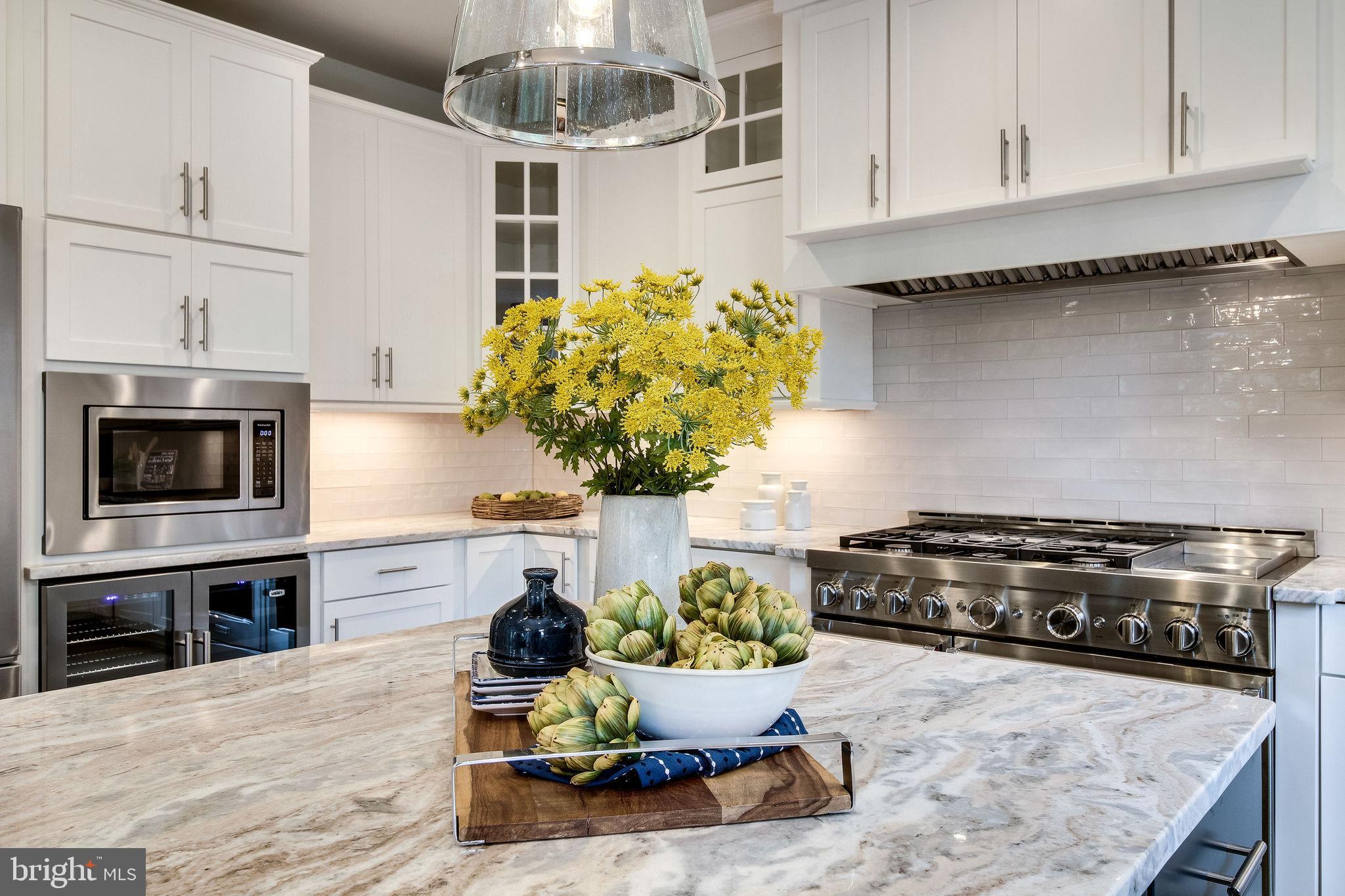 CHURCHILL - Residential