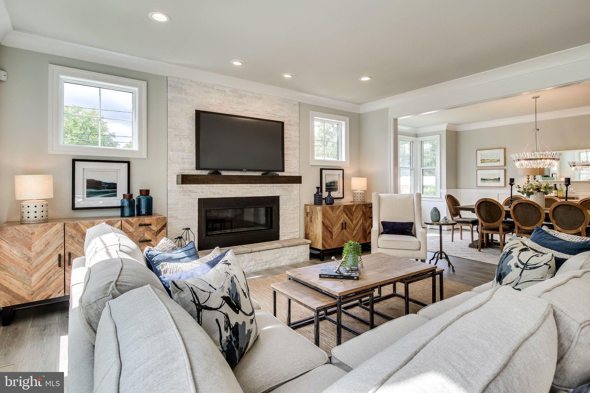 CHURCHILL - Residential