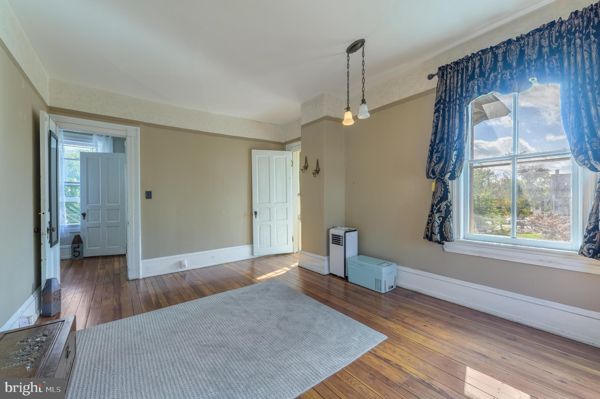 HISTORIC DISTRICT - Residential