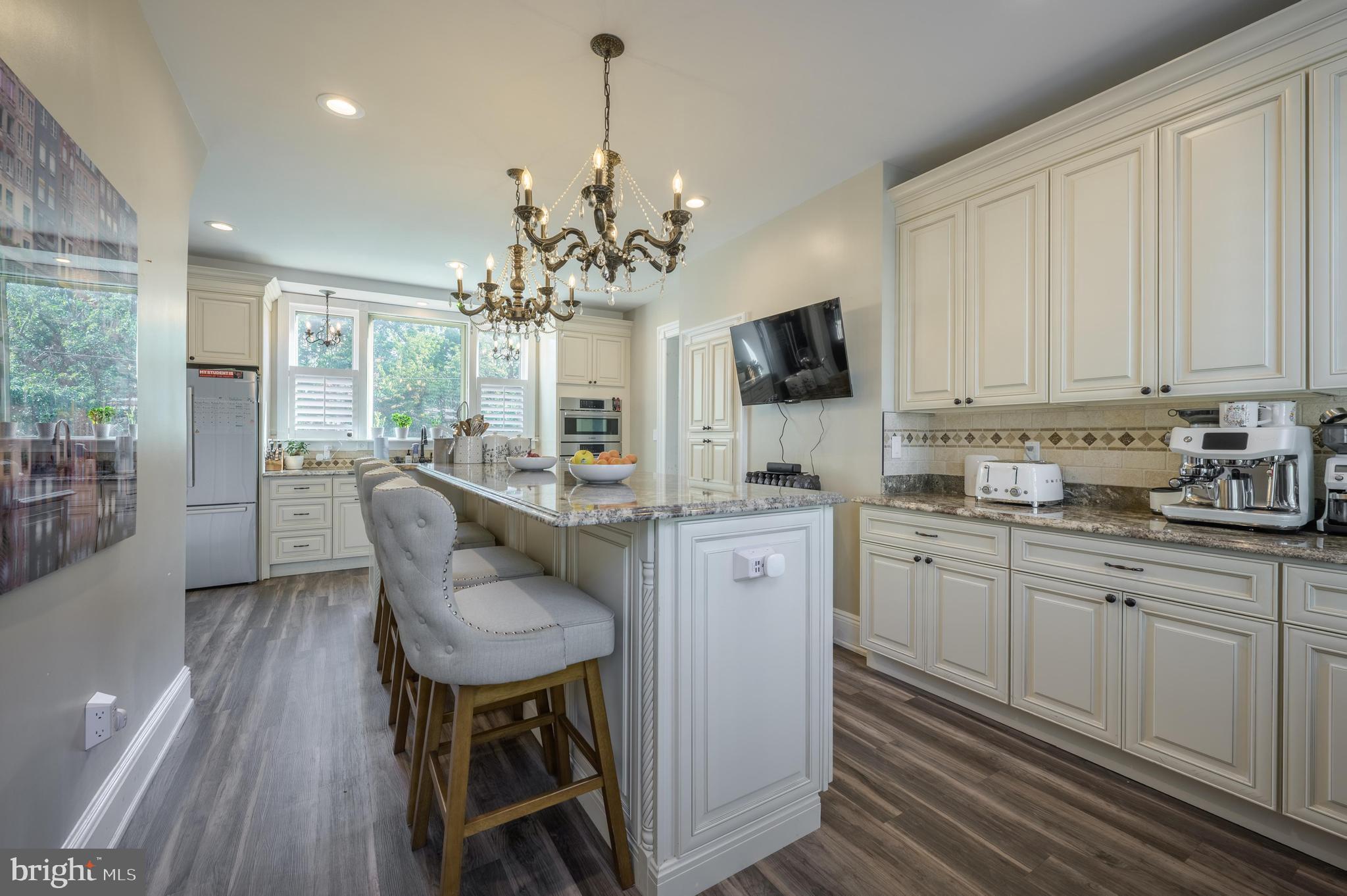 HISTORIC DISTRICT - Residential