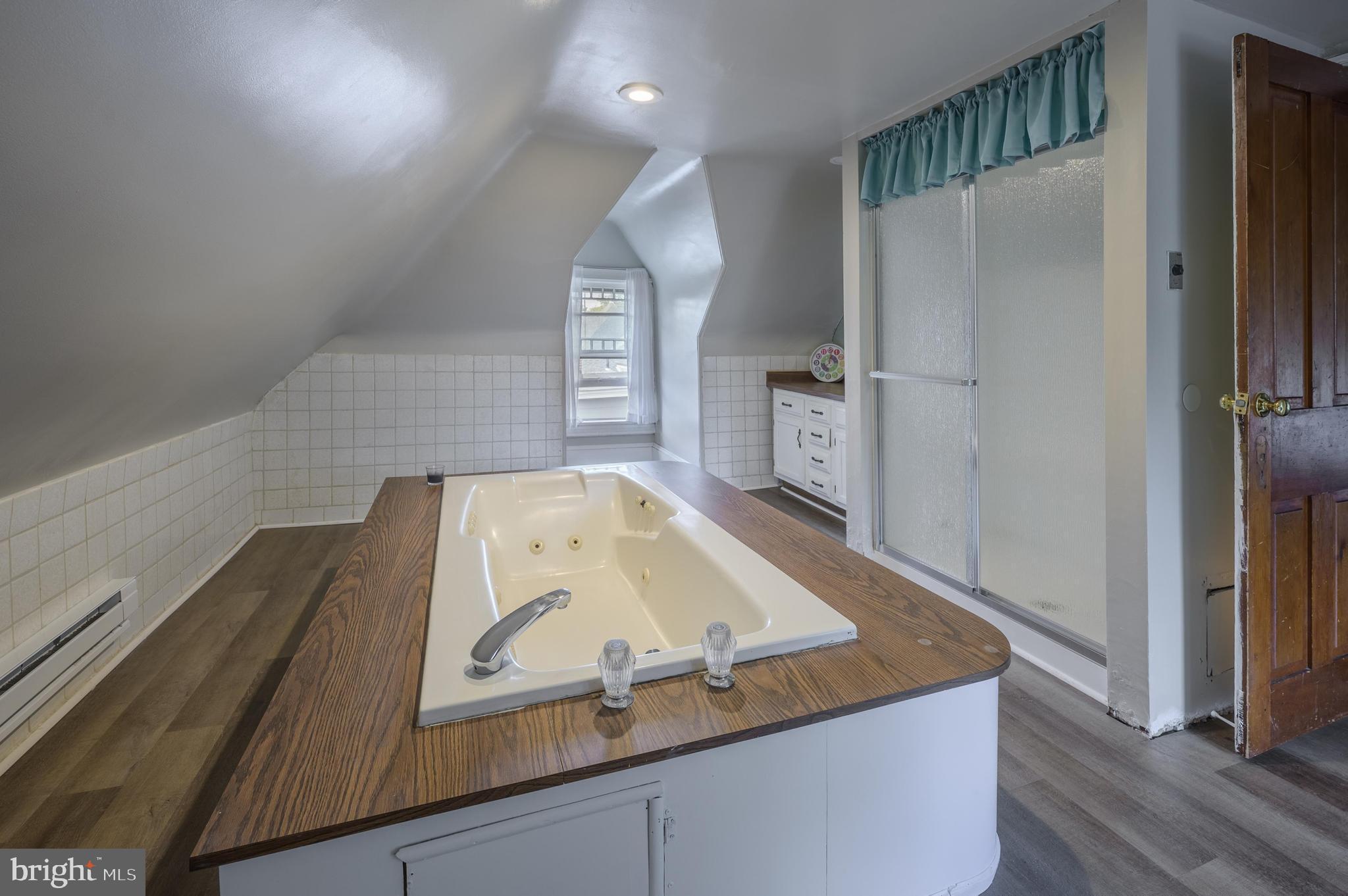 HISTORIC DISTRICT - Residential