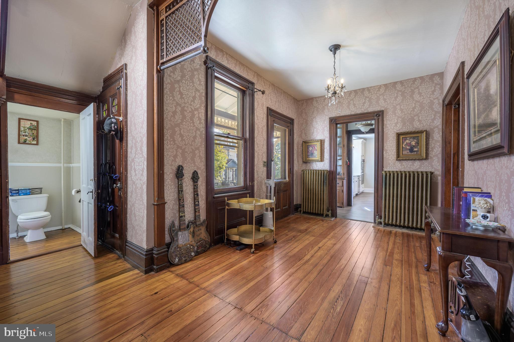 HISTORIC DISTRICT - Residential