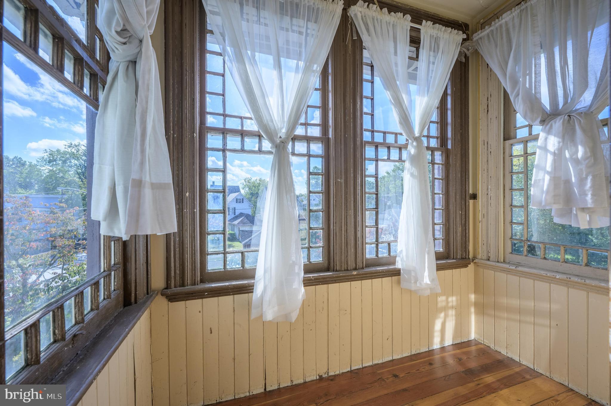 HISTORIC DISTRICT - Residential