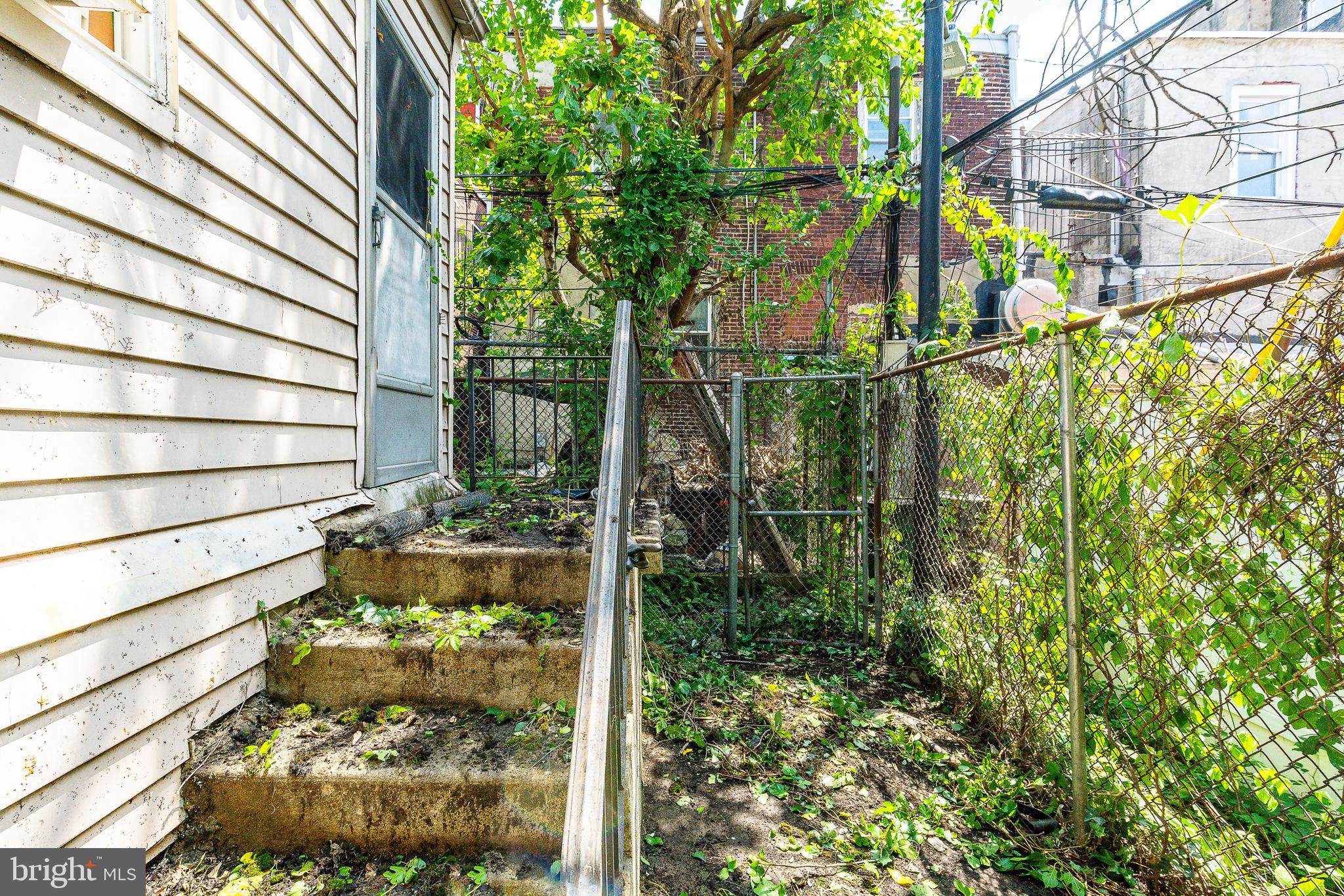 WEST PHILADELPHIA - Residential