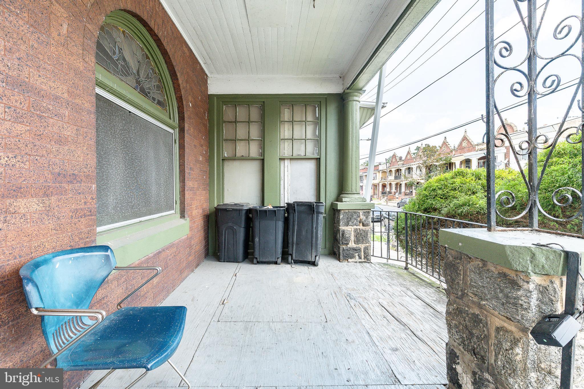 5214 SPRUCE STREET