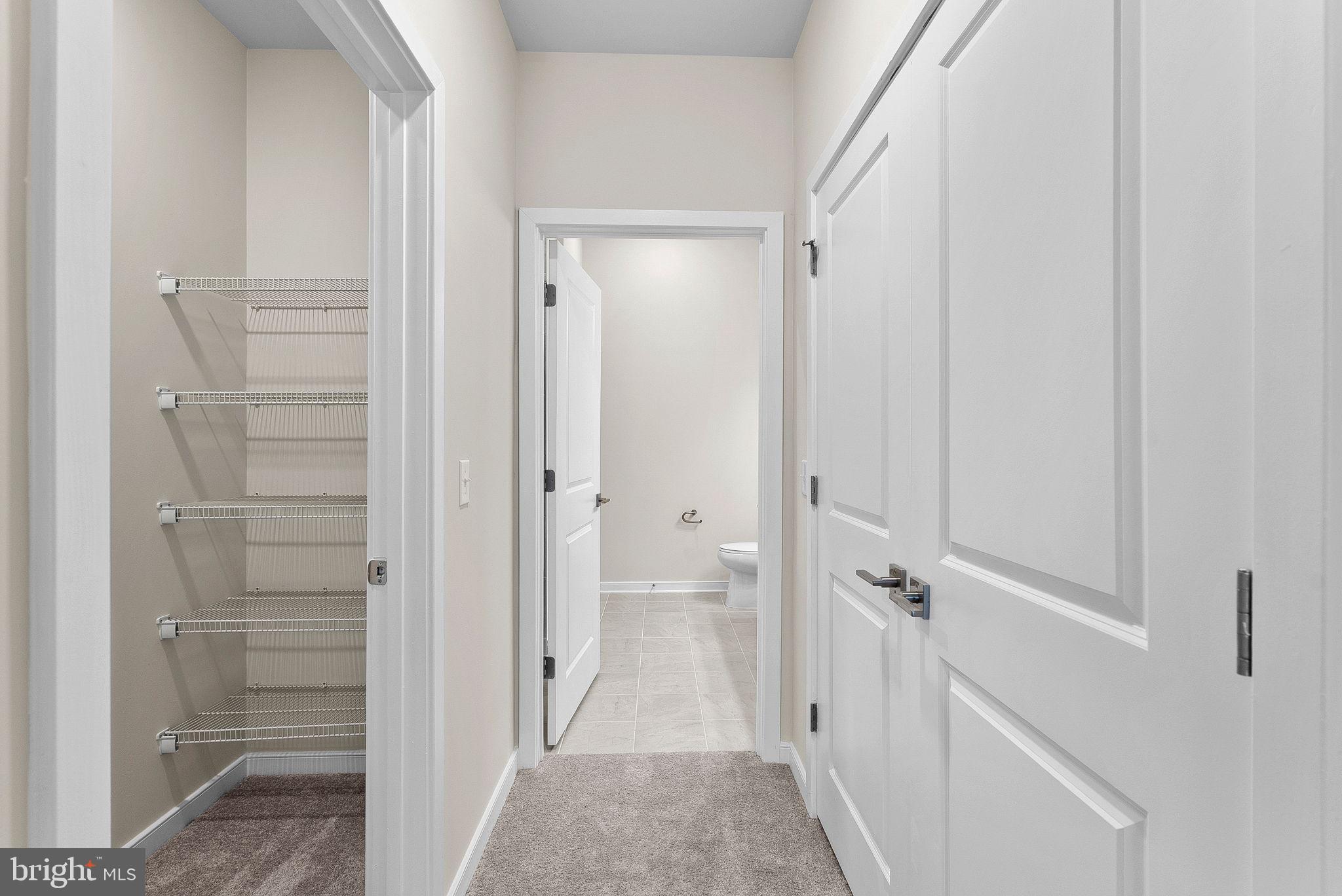 POTOMAC STATION MARKETPLACE - Residential