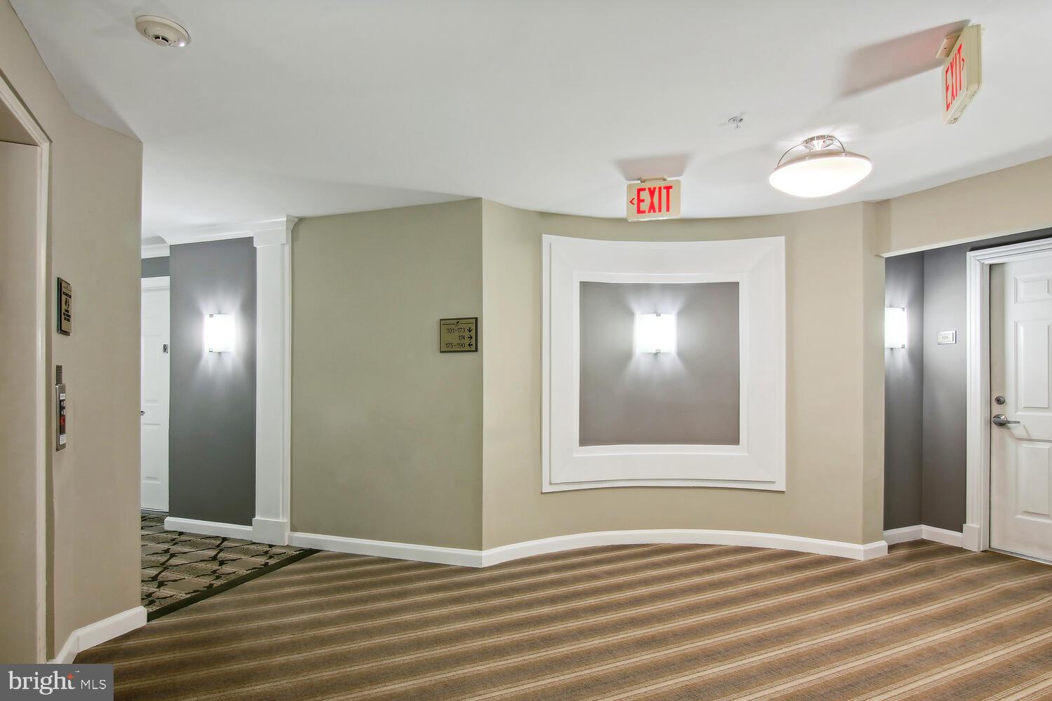 SAVOY AT RESTON TOWN CENTER - Residential