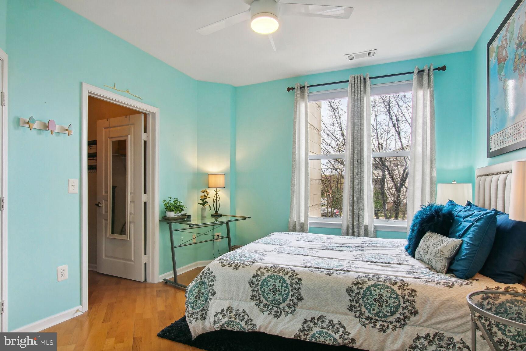 SAVOY AT RESTON TOWN CENTER - Residential