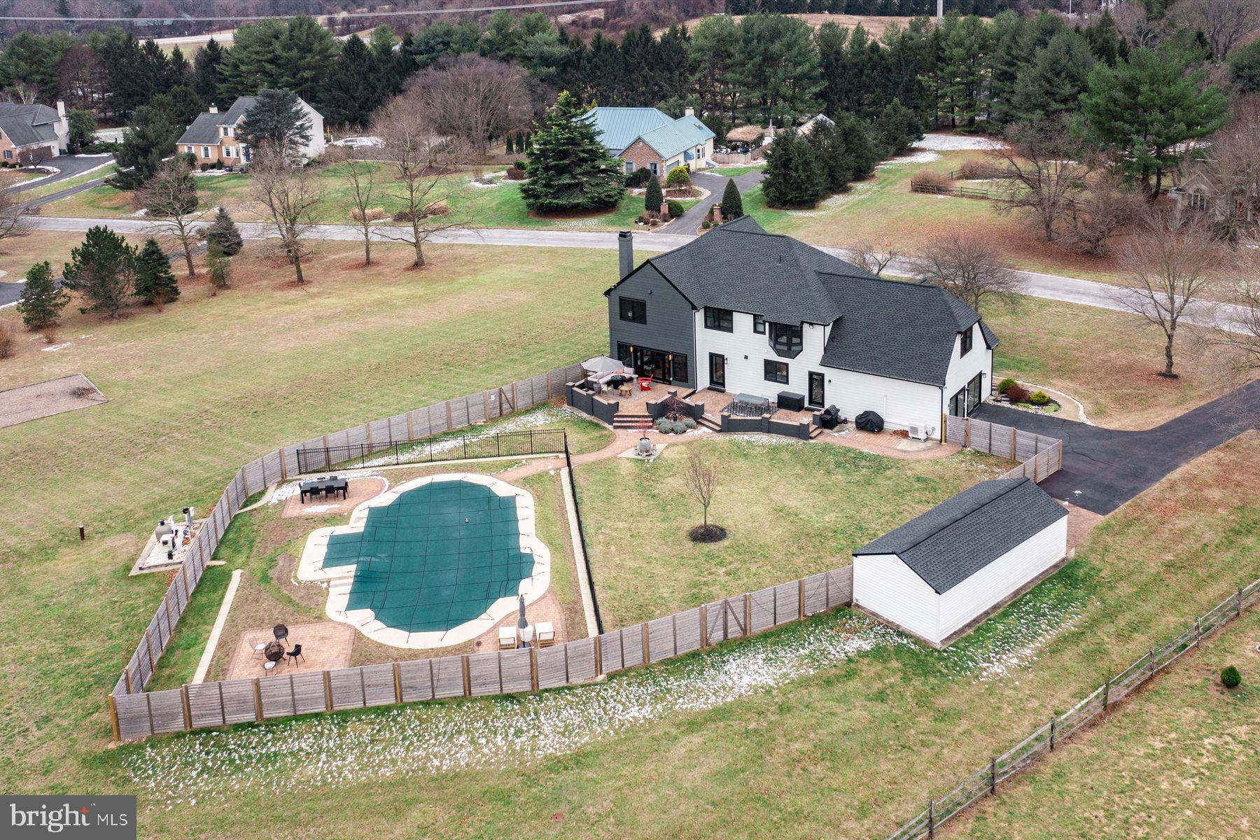 CANAL WALK - Residential