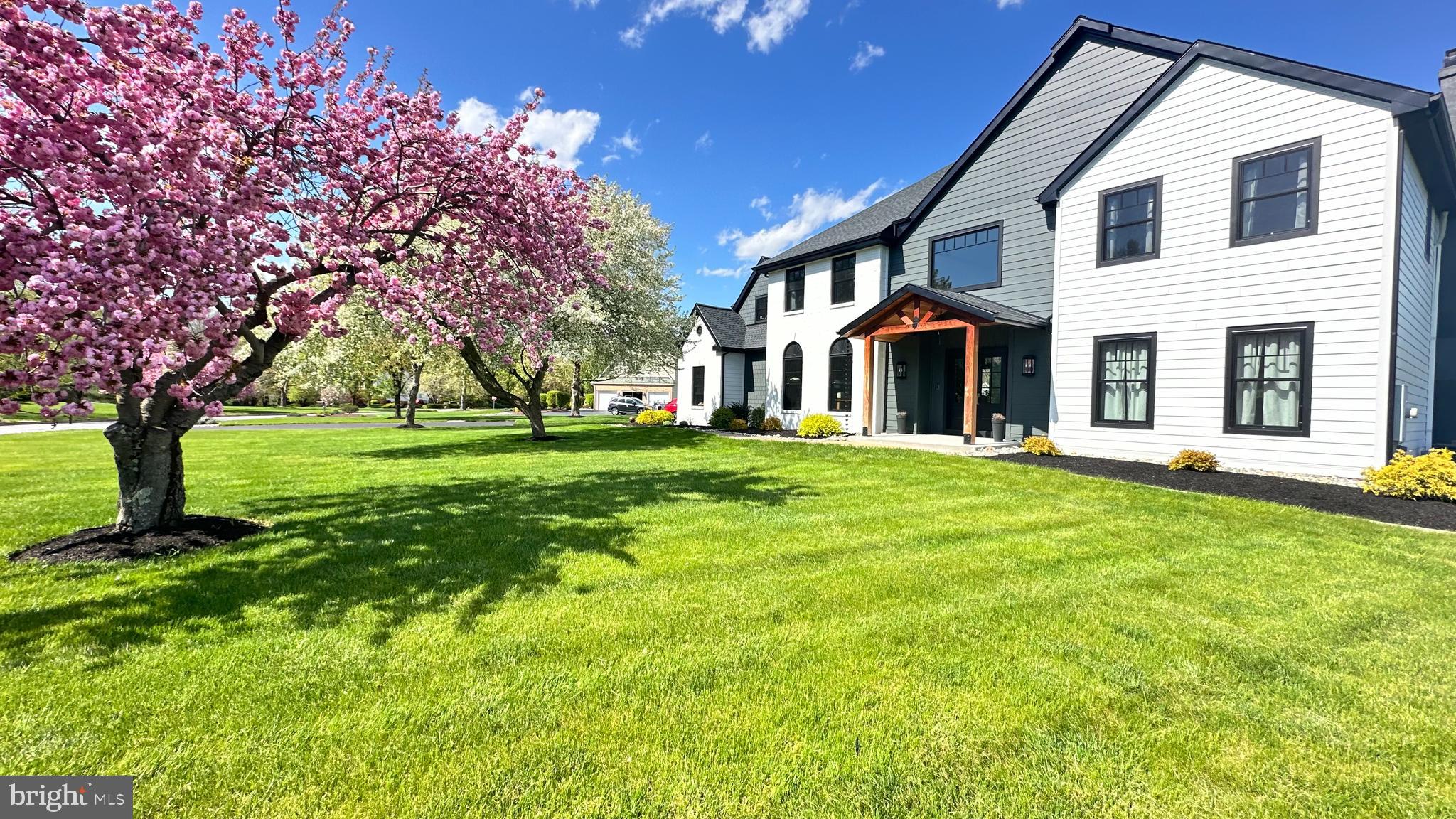 CANAL WALK - Residential