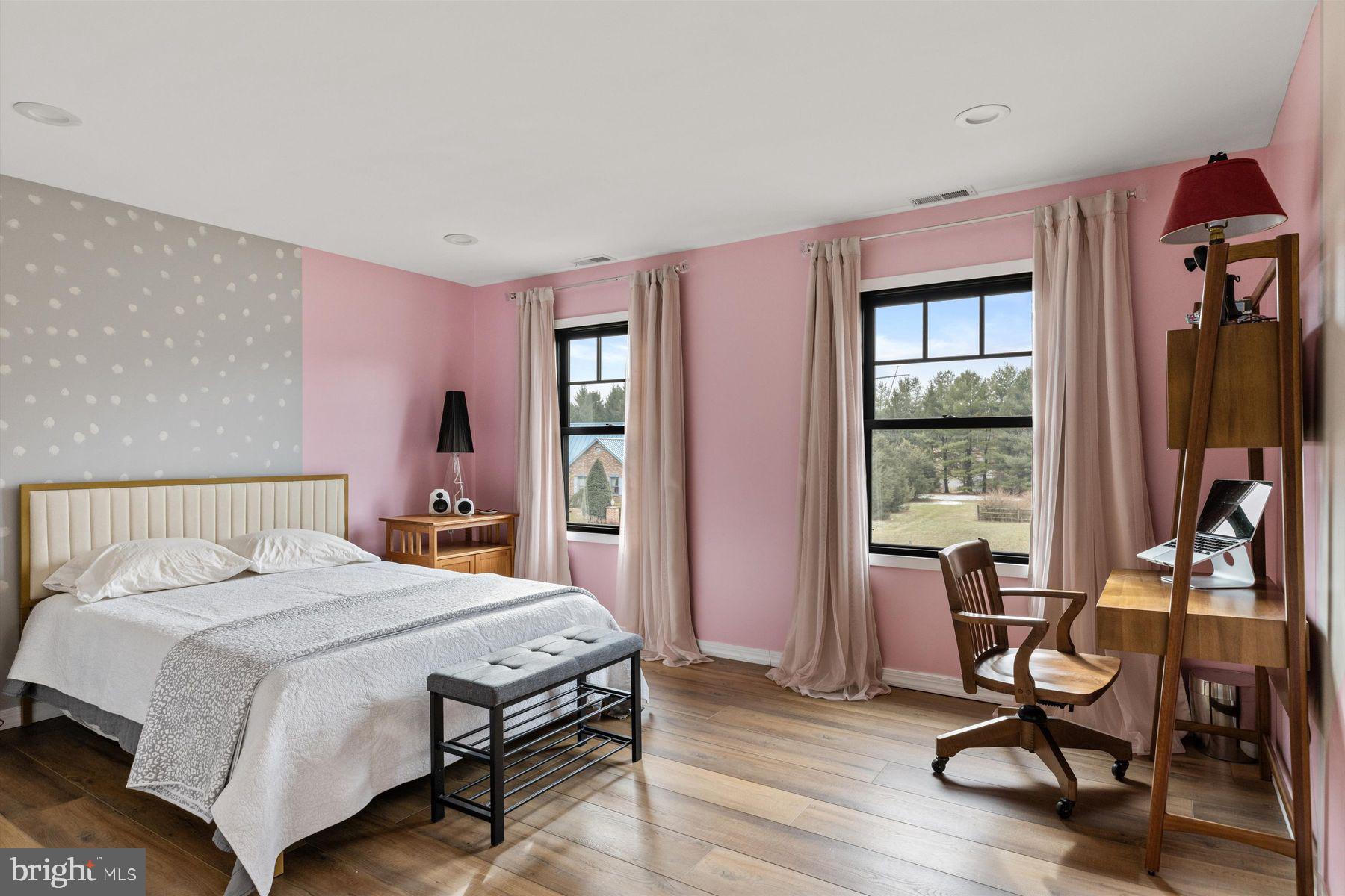 CANAL WALK - Residential