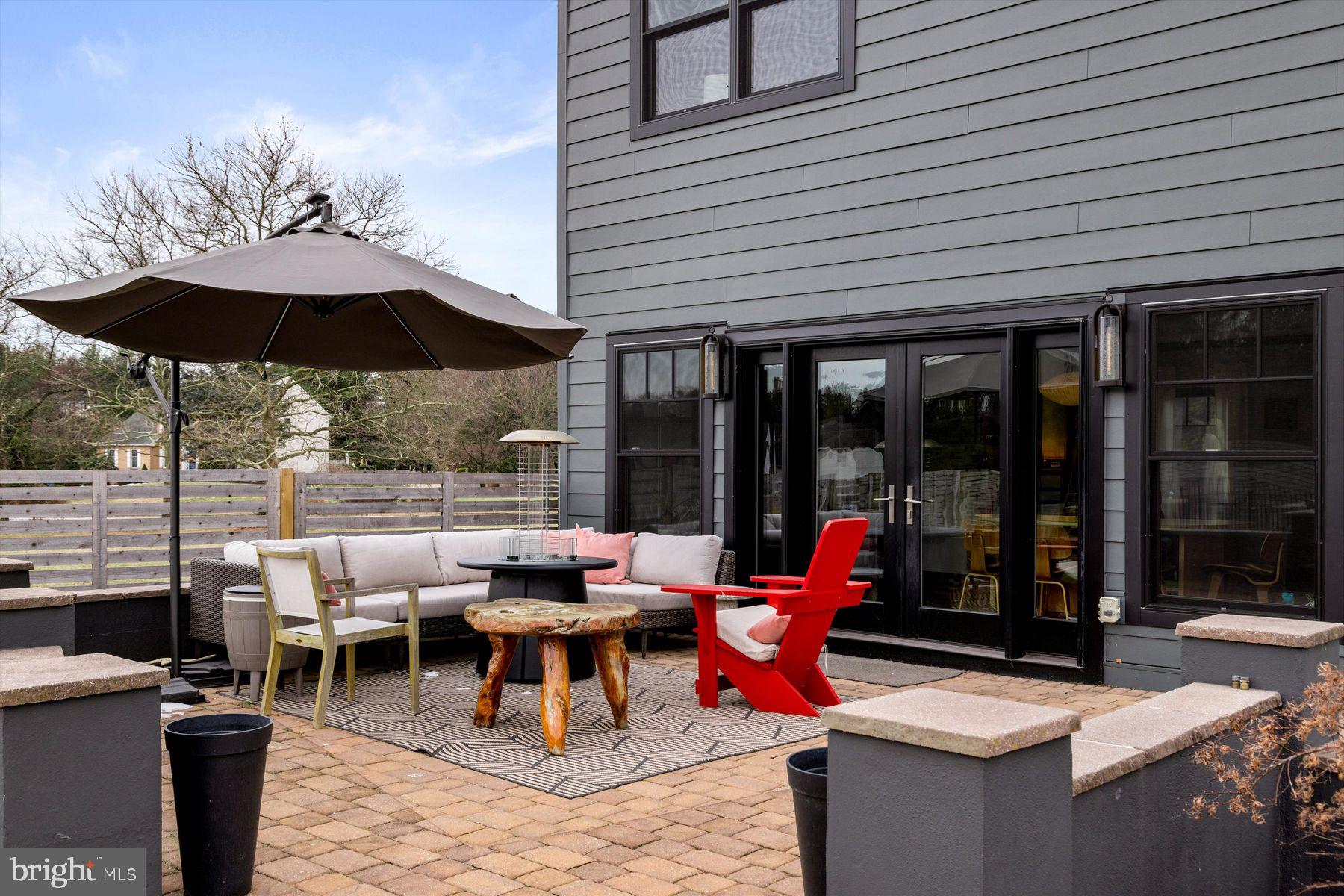 CANAL WALK - Residential