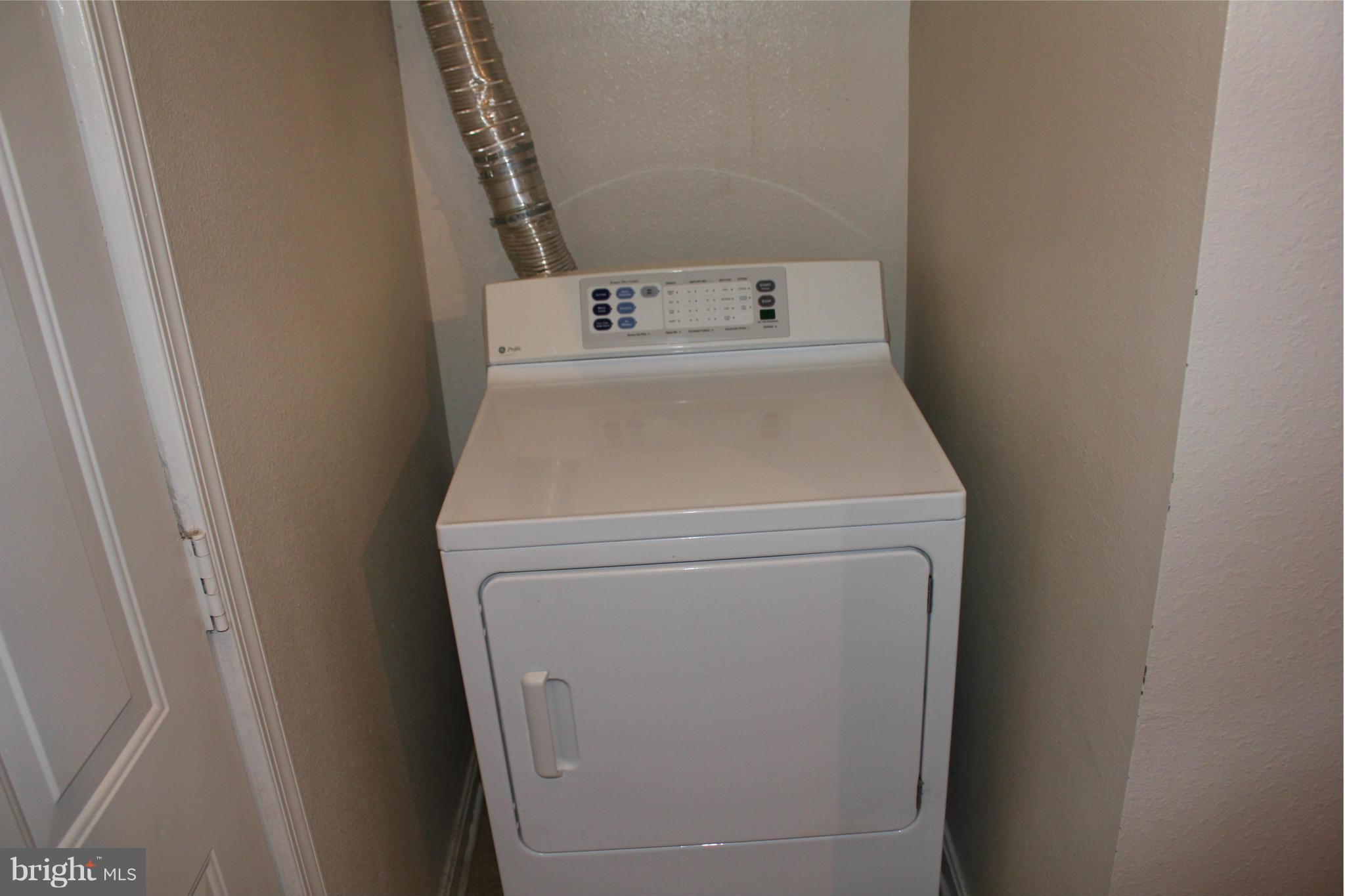 FOX MILL STATION - Residential