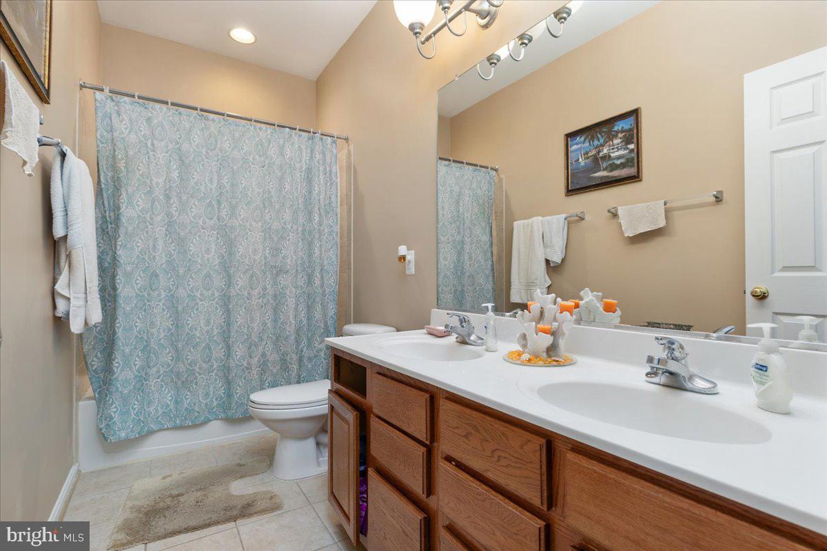 RED BUD RUN - Residential