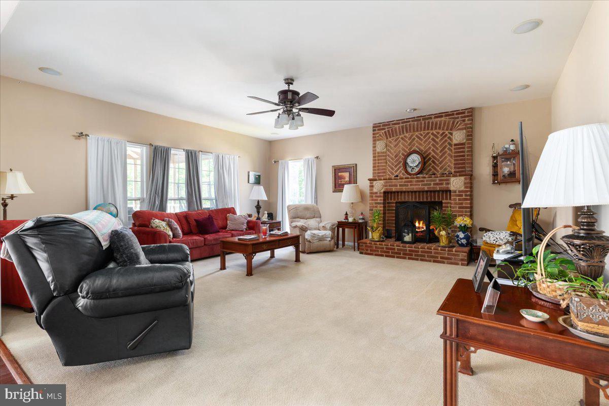RED BUD RUN - Residential