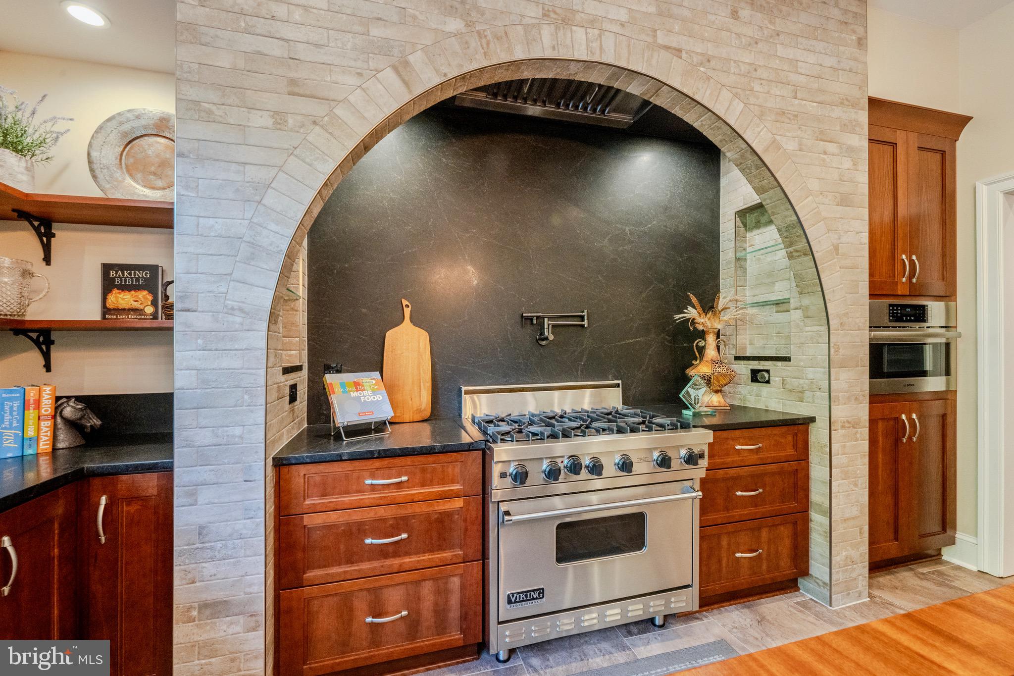 GLENCAIRN - Residential