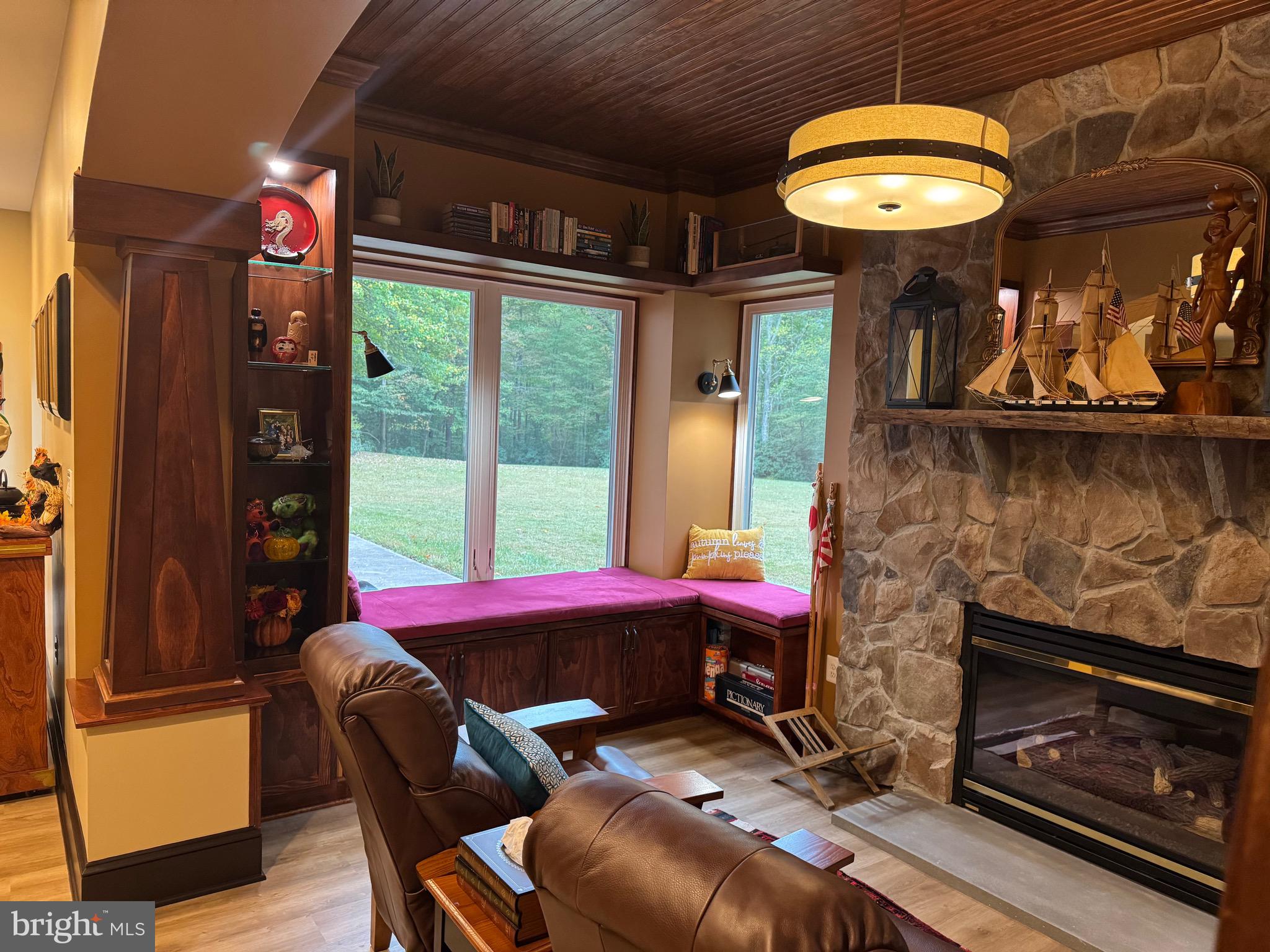 GLENCAIRN - Residential