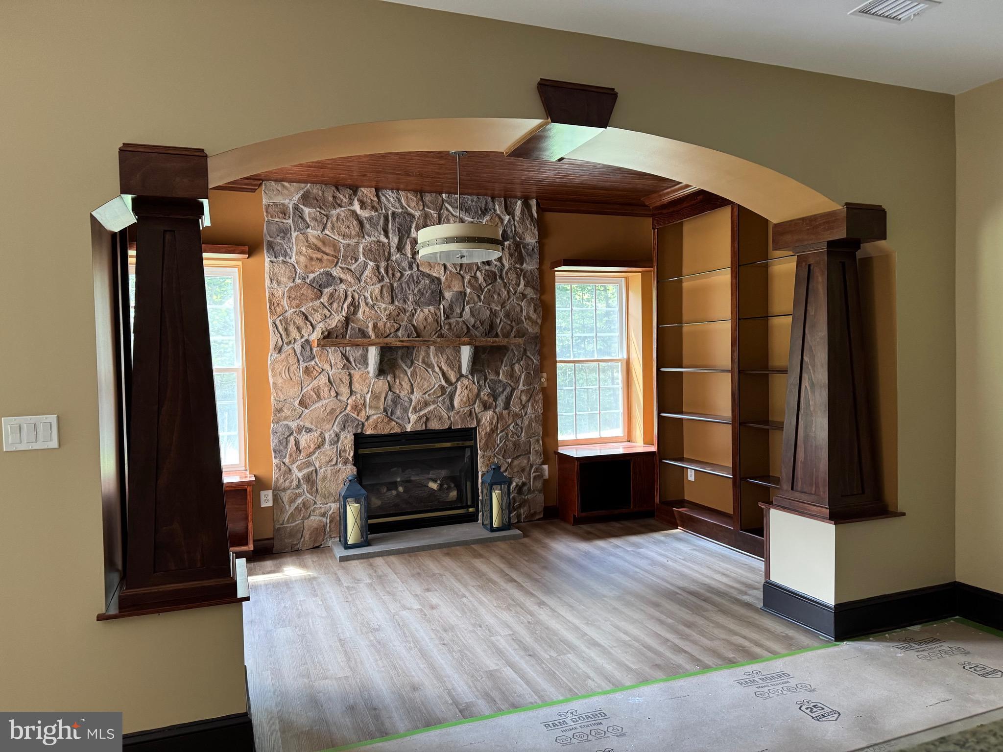 GLENCAIRN - Residential