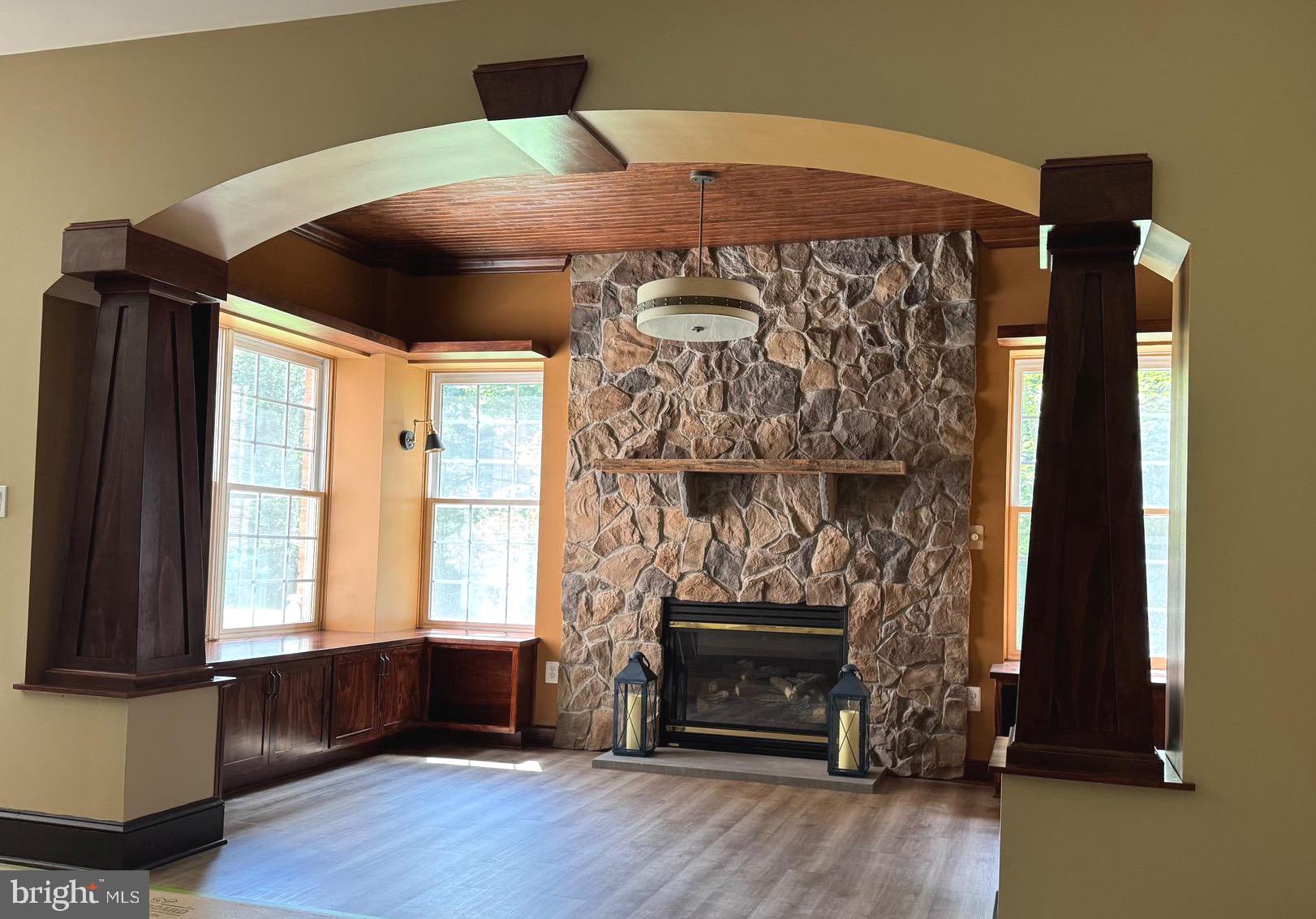 GLENCAIRN - Residential