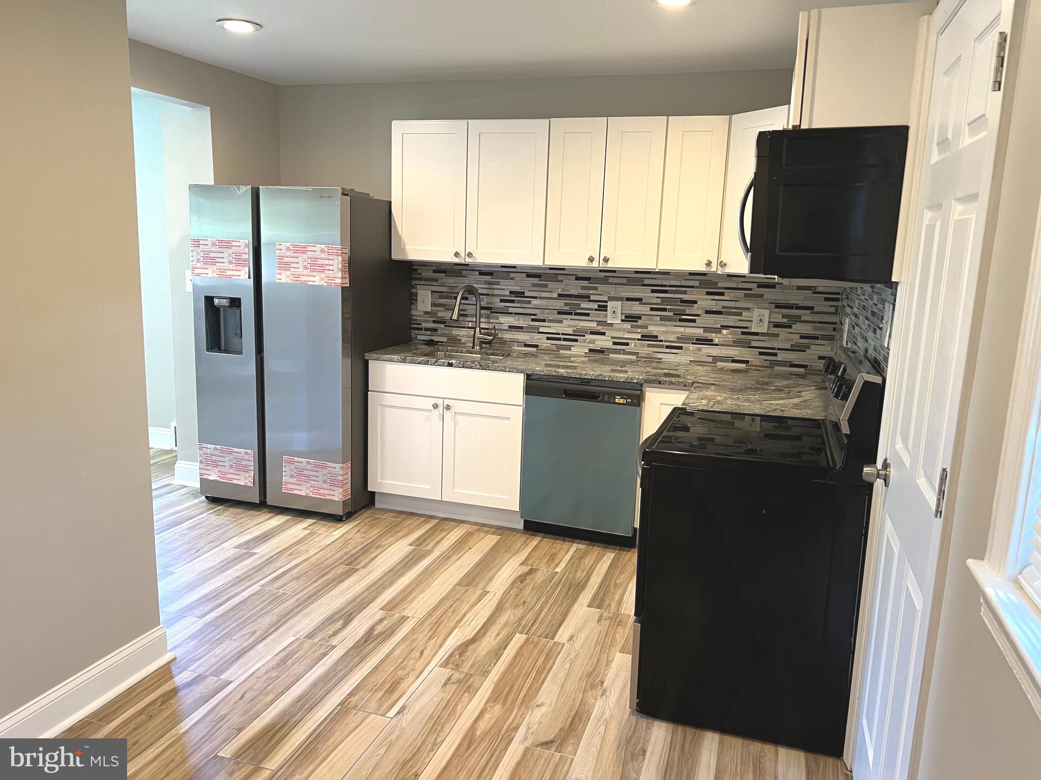 WOODMOOR - Residential Lease