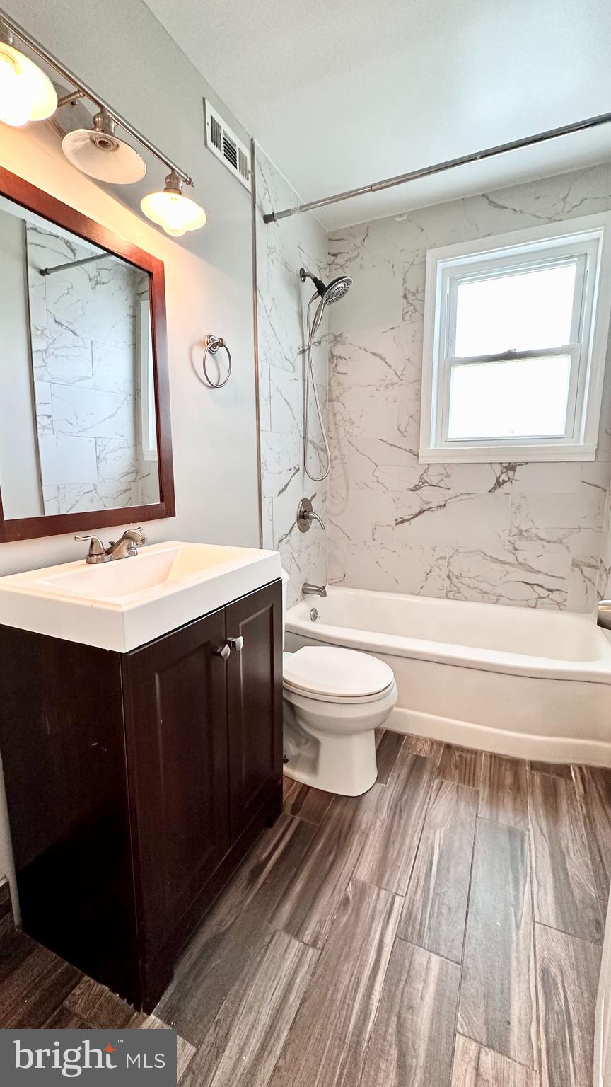 WOODMOOR - Residential Lease