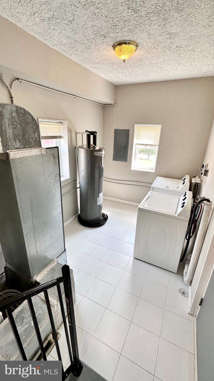 WOODMOOR - Residential Lease