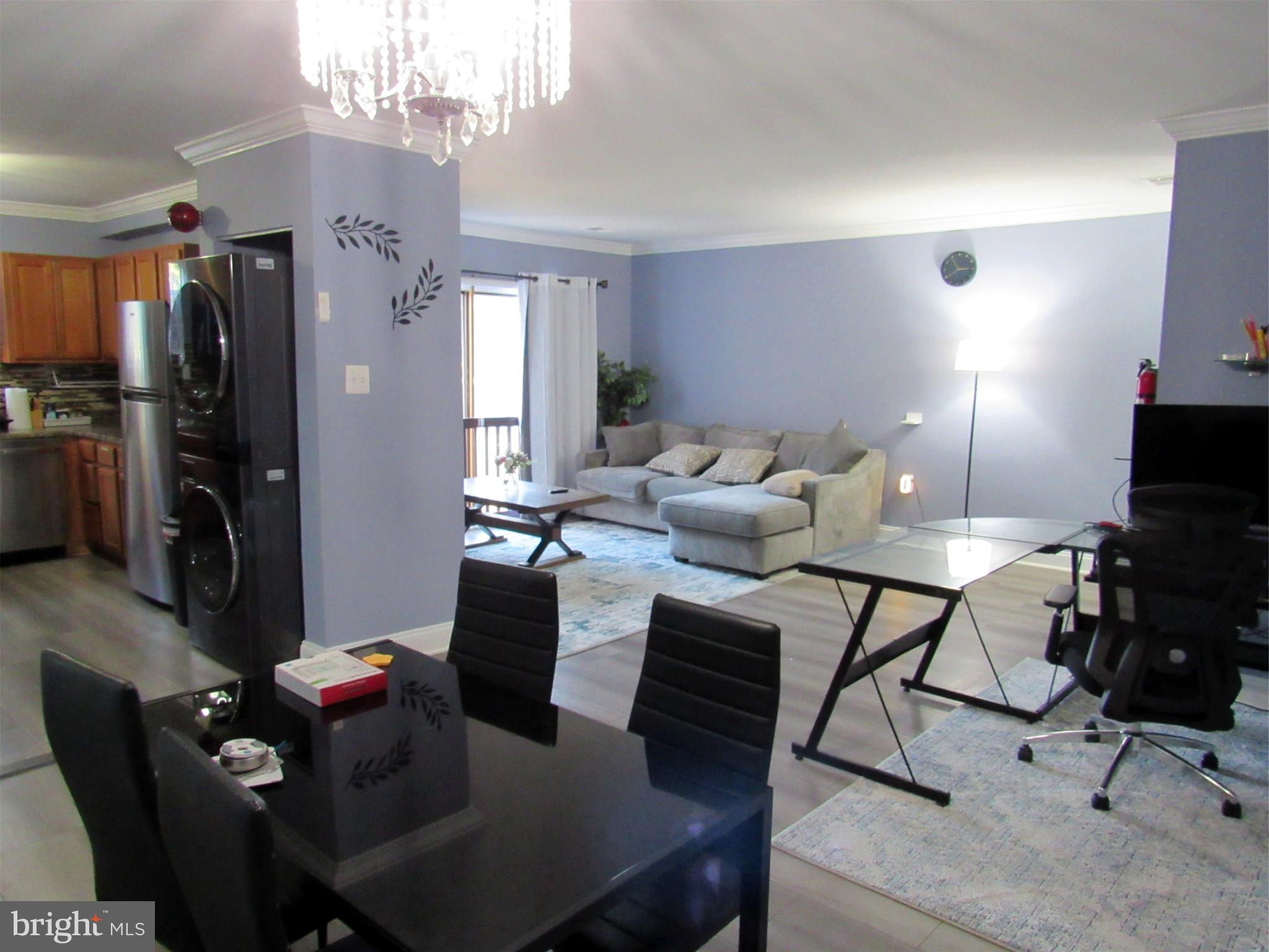 3924 ROLLING ROAD B-6