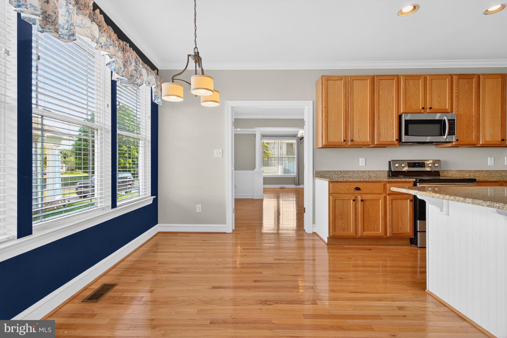 VILLAGES OF FIVE POINTS-WEST - Residential