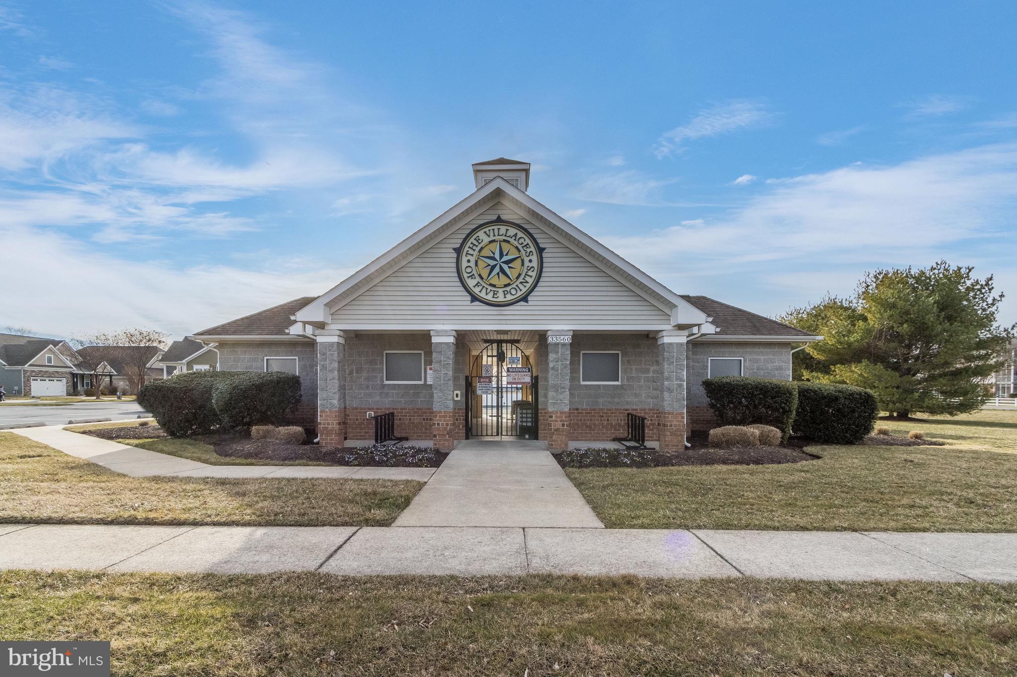 VILLAGES OF FIVE POINTS-WEST - Residential