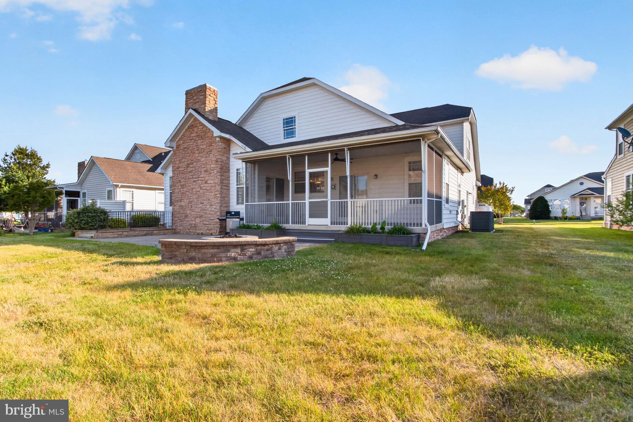 VILLAGES OF FIVE POINTS-WEST - Residential