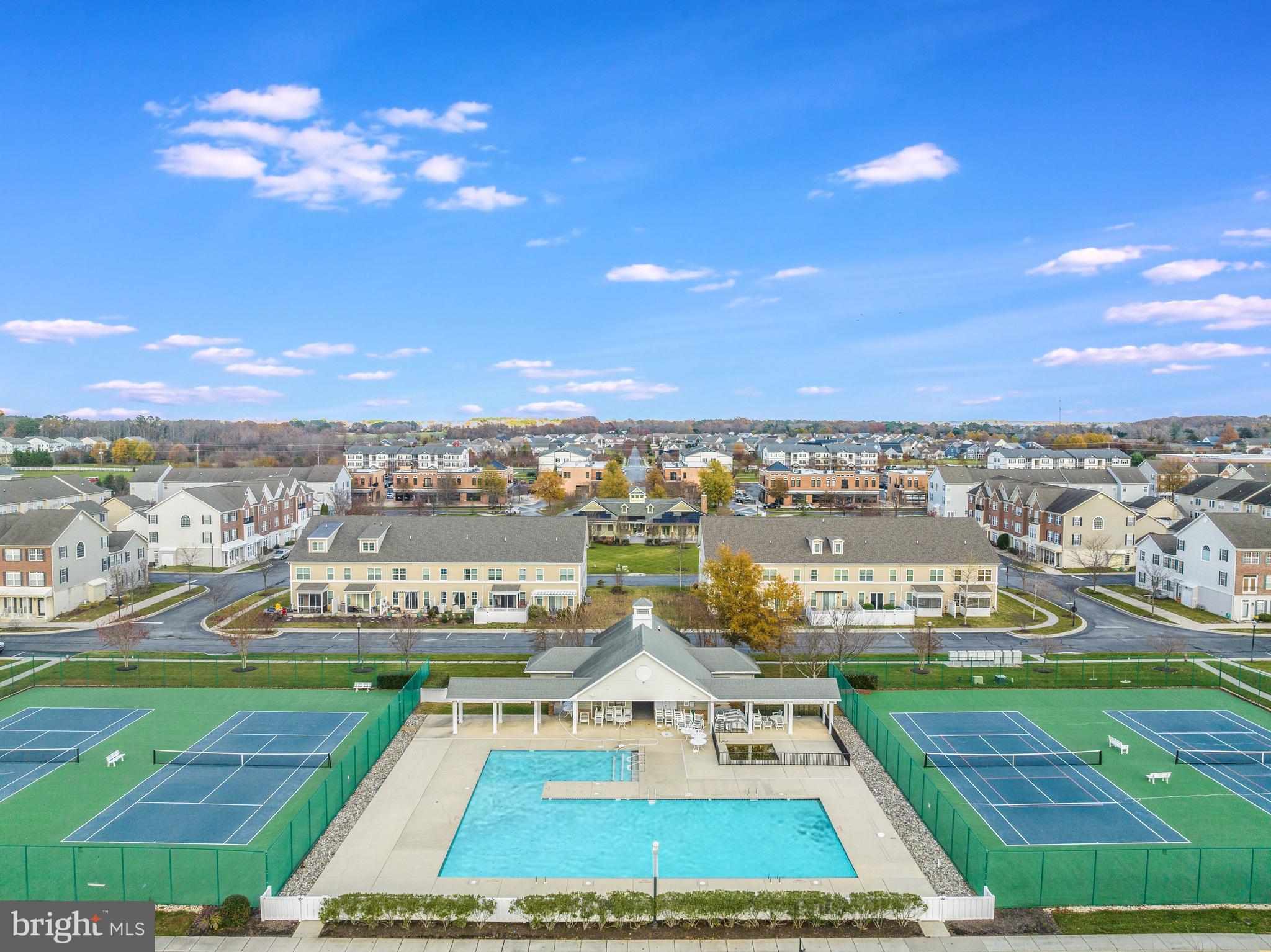 VILLAGES OF FIVE POINTS-WEST - Residential