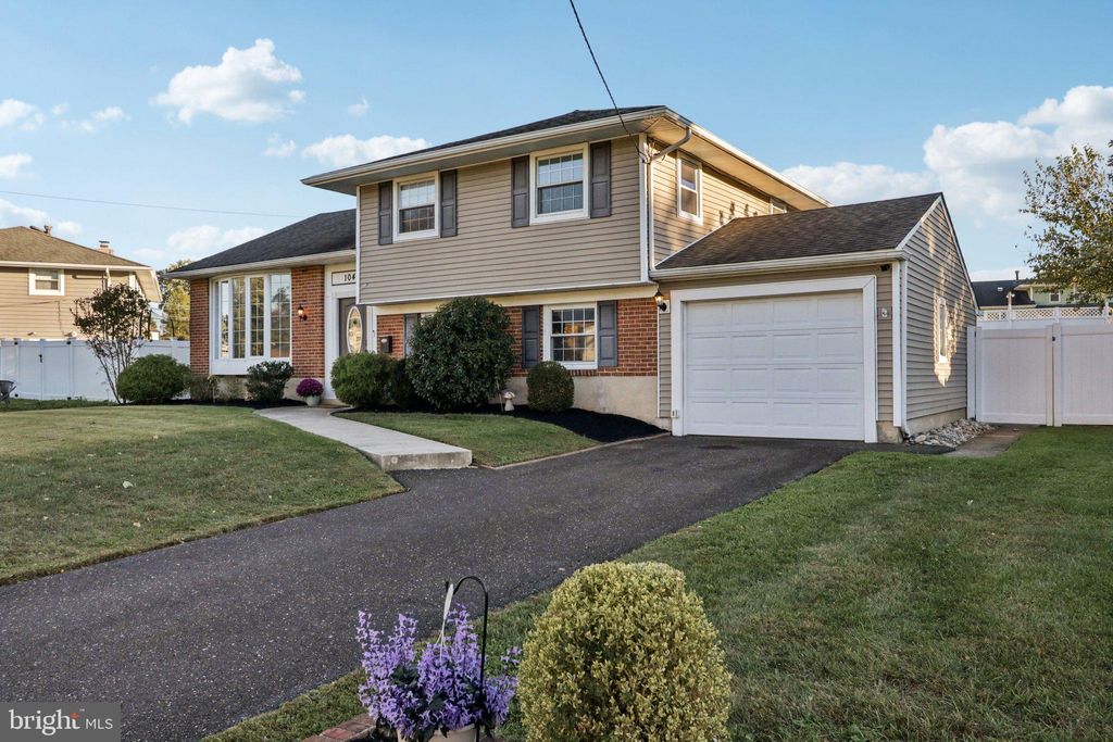 Photo of 1042 Surrey Road, SOMERDALE, NJ 08083 (MLS # NJCD2104276)